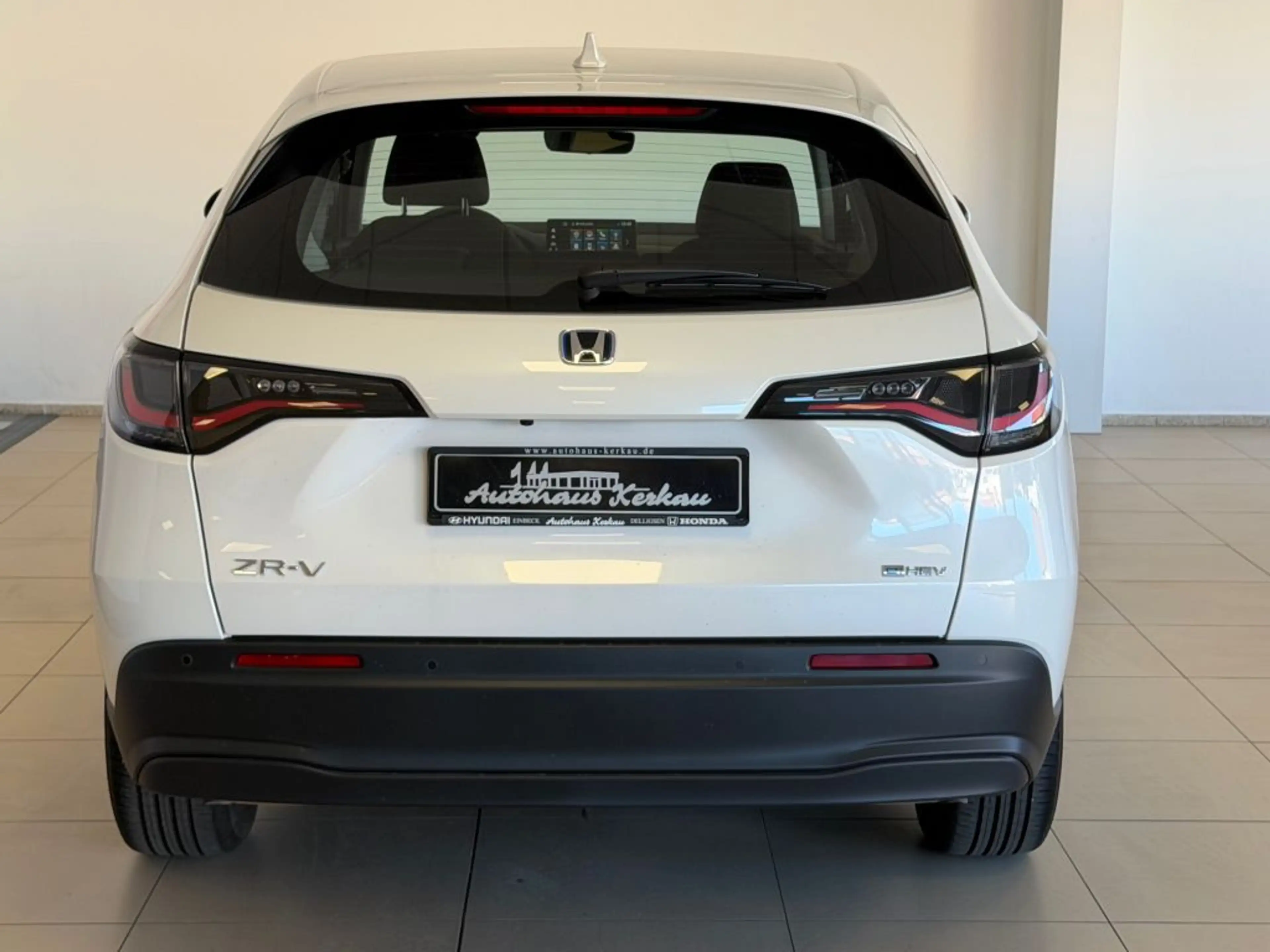 Honda ZR-V e:HEV 2.0 i-MMD Hybrid Elegance — photo 9