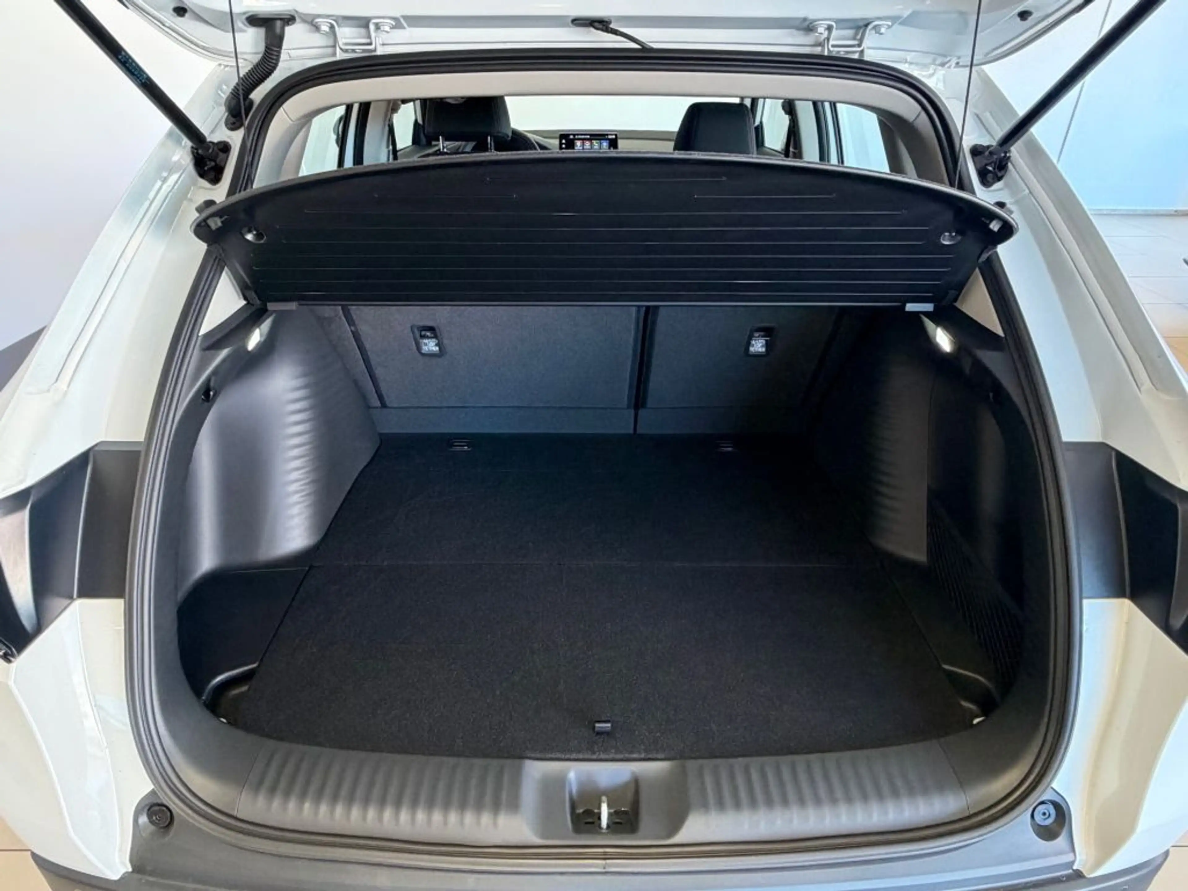 Honda ZR-V e:HEV 2.0 i-MMD Hybrid Elegance — photo 11