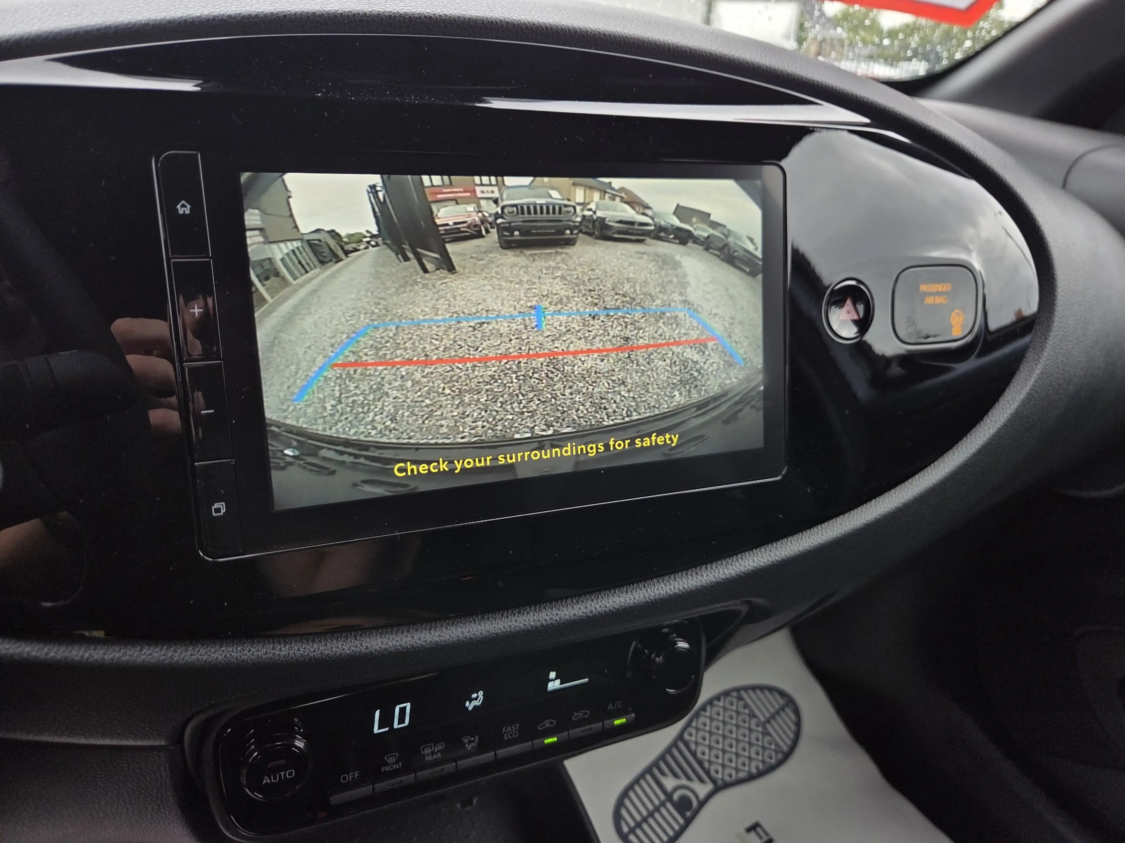 Toyota Aygo X Aygo X Hybrid 1.5i VVT-i Play E-CVT (85 kW) Play — photo 13