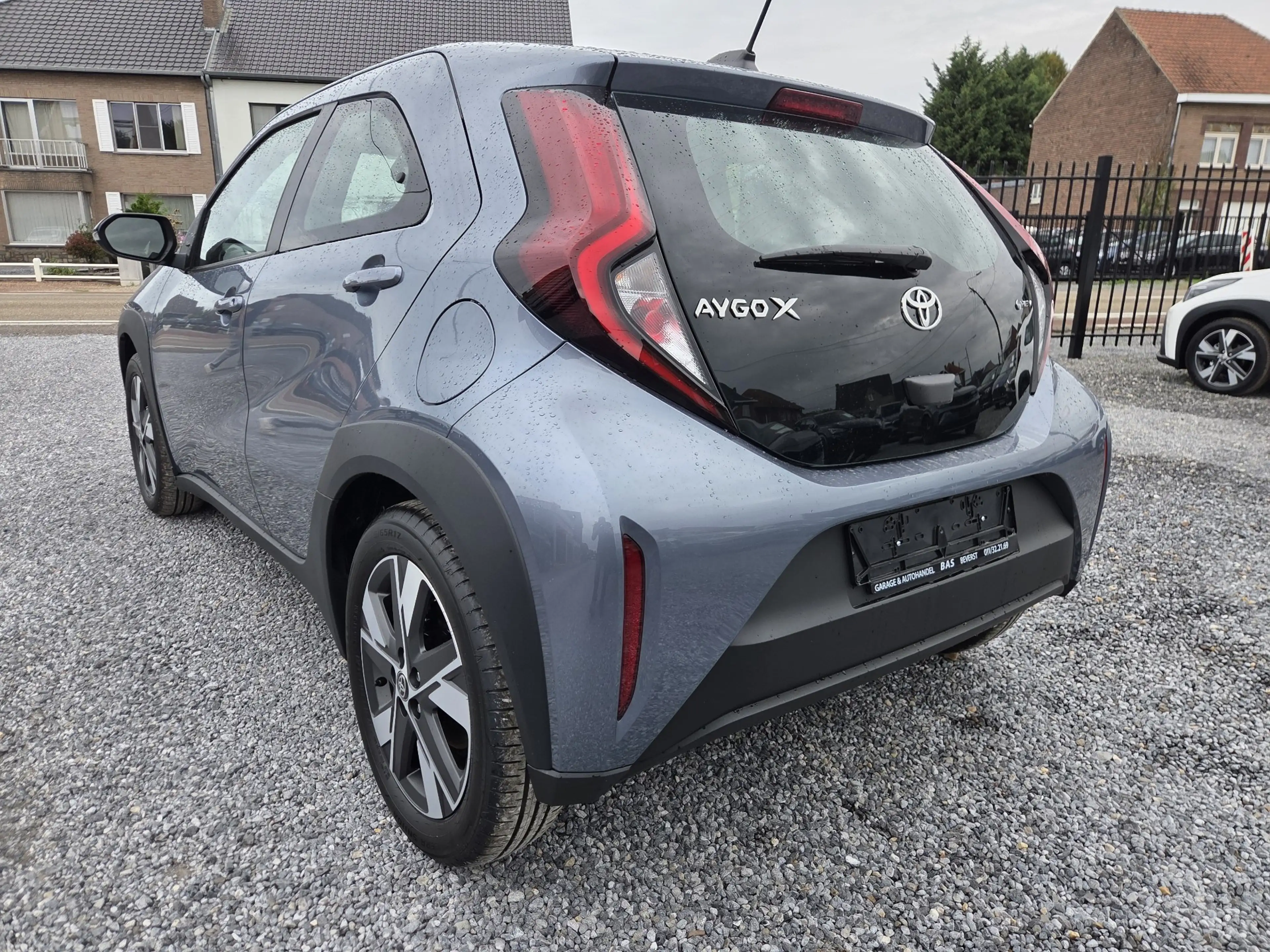 Toyota Aygo X Aygo X Hybrid 1.5i VVT-i Play E-CVT (85 kW) Play — photo 5