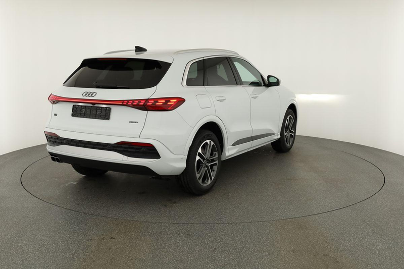 Audi Q5 TDI quattro S-Tronic, neues Modell, AHK, Navi, Led — photo 20
