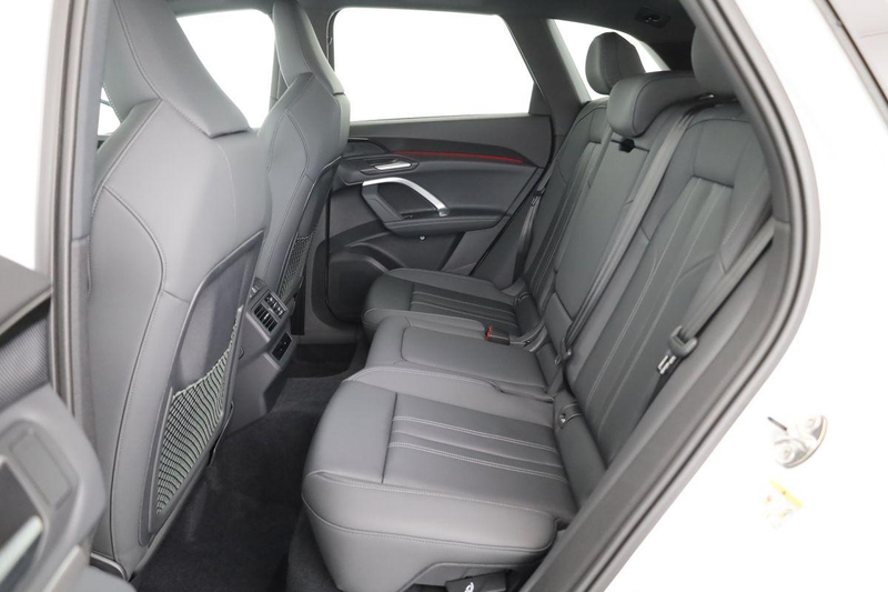 Audi Q5 TDI quattro S-Tronic, neues Modell, AHK, Navi, Led — photo 12