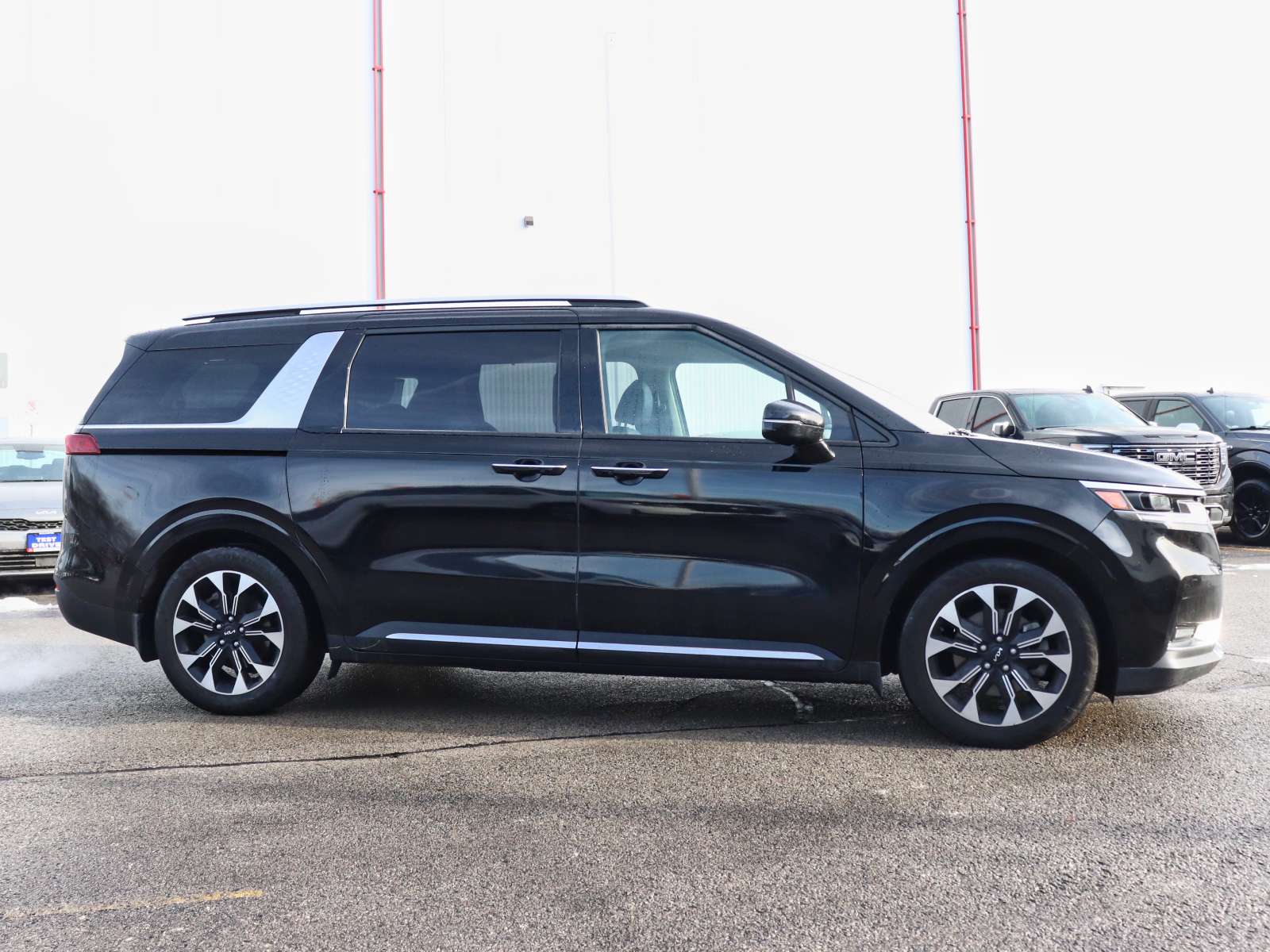 2024 Kia Carnival EX | Loaded with Black Leather | Power Dooors | Au — снимка 1