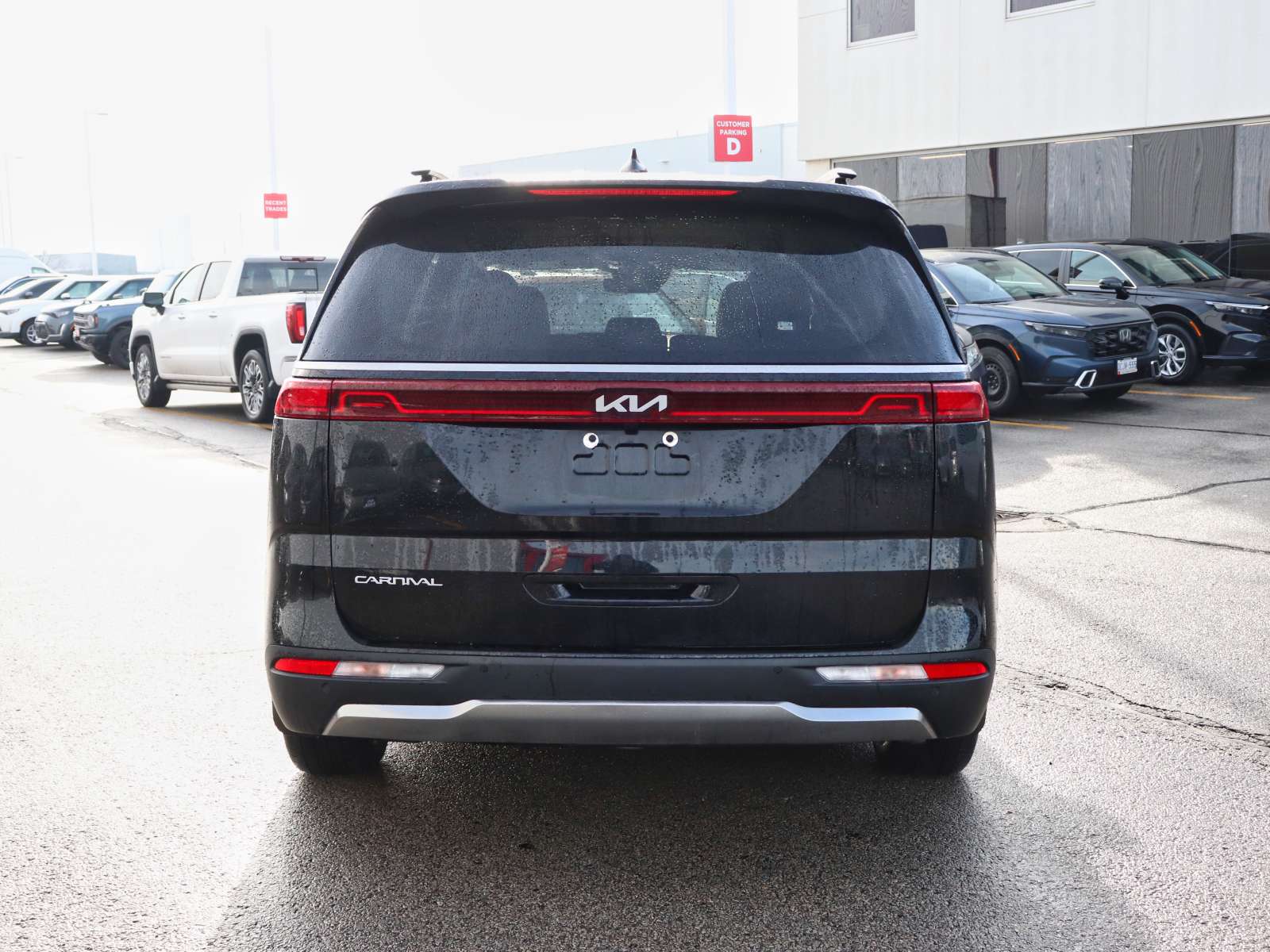 2024 Kia Carnival EX | Loaded with Black Leather | Power Dooors | Au — снимка 1