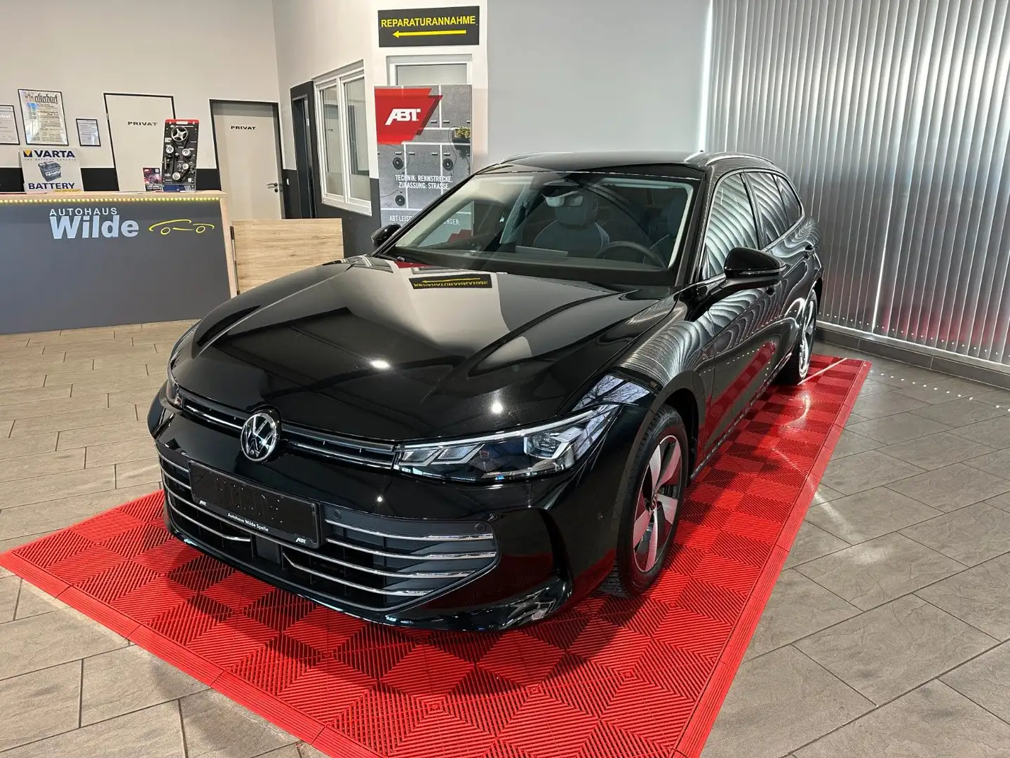 Volkswagen Passat Variant Business eTSI Navi Leder ACC LED Schwarz - 1
