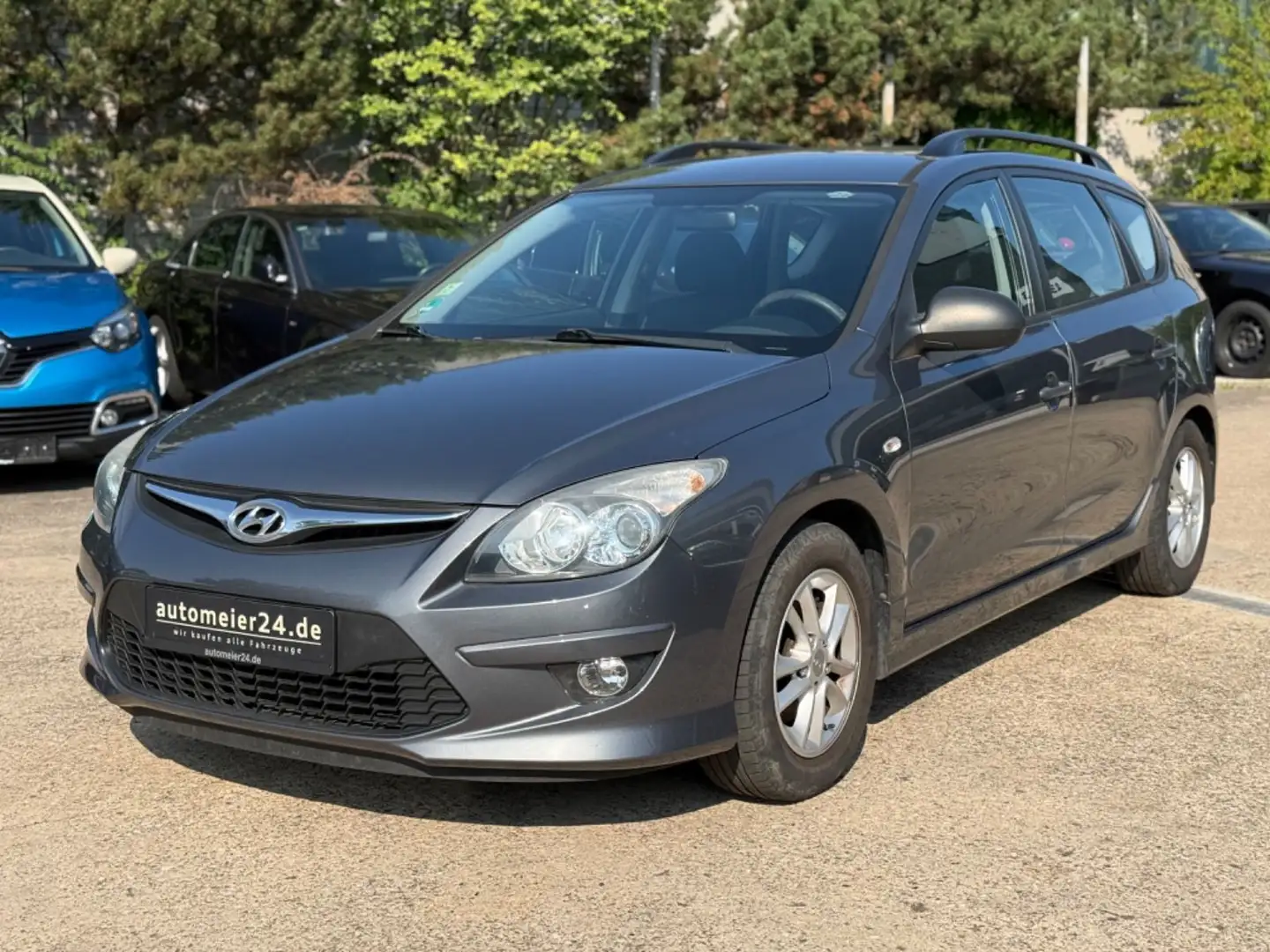 Hyundai i30 cw Classic *Klima*Kombi* Grau - 1