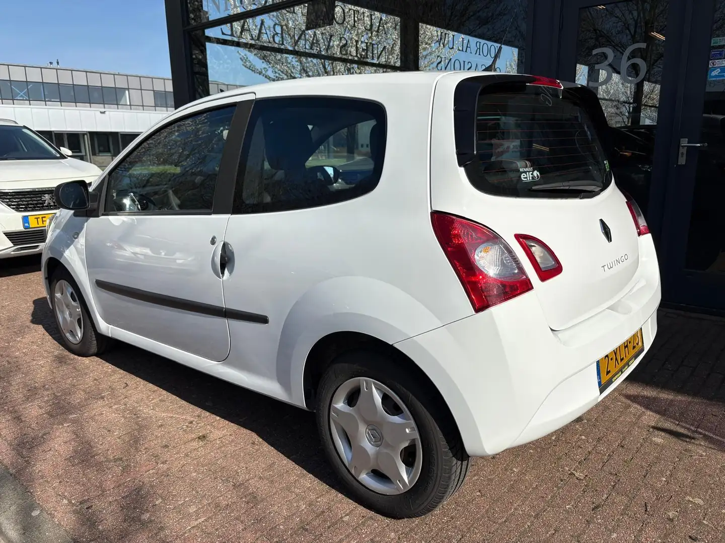 Renault Twingo 1.2 16V Parisienne Airco/48Dm NAP/Navi/Nieuw! Weiß - 2