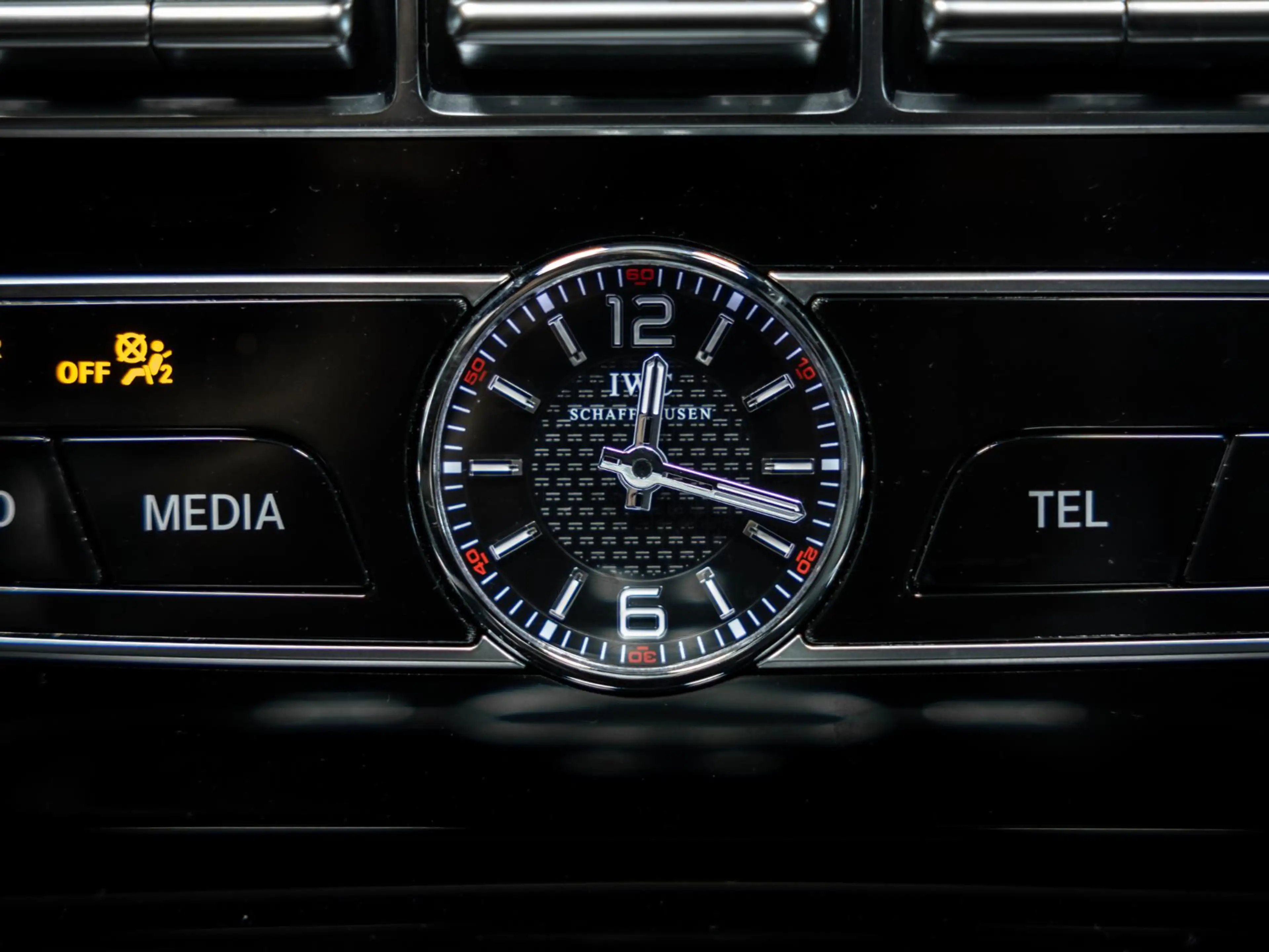 Mercedes-Benz G 63 Urban Wide Track, Akra, 24" Forged wheels UNIEK — photo 32