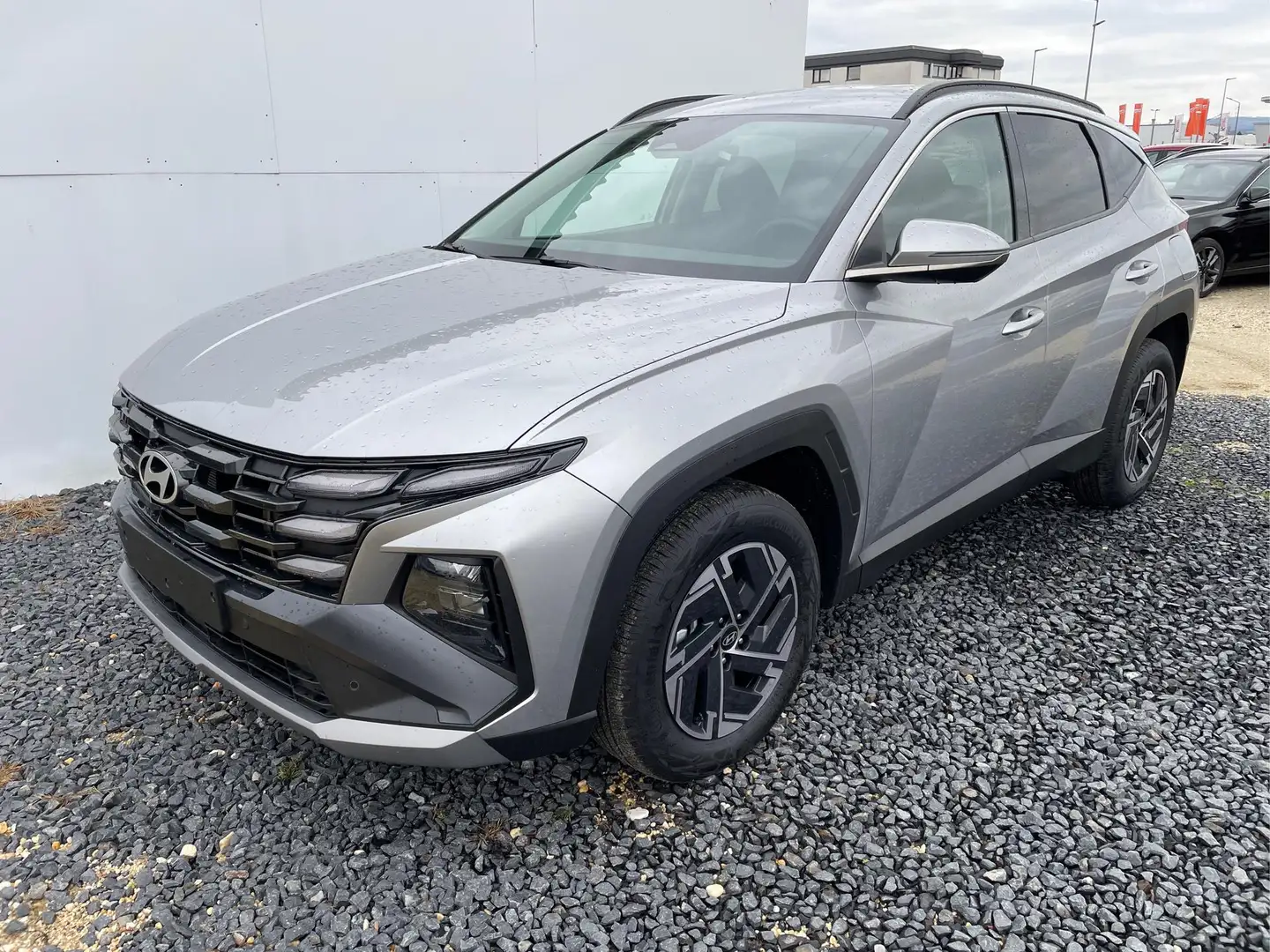 Hyundai TUCSON STYLE NAVI RFK PDC 1.6 CRDi 85kW/116PS EURO6 EU... Silber - 1