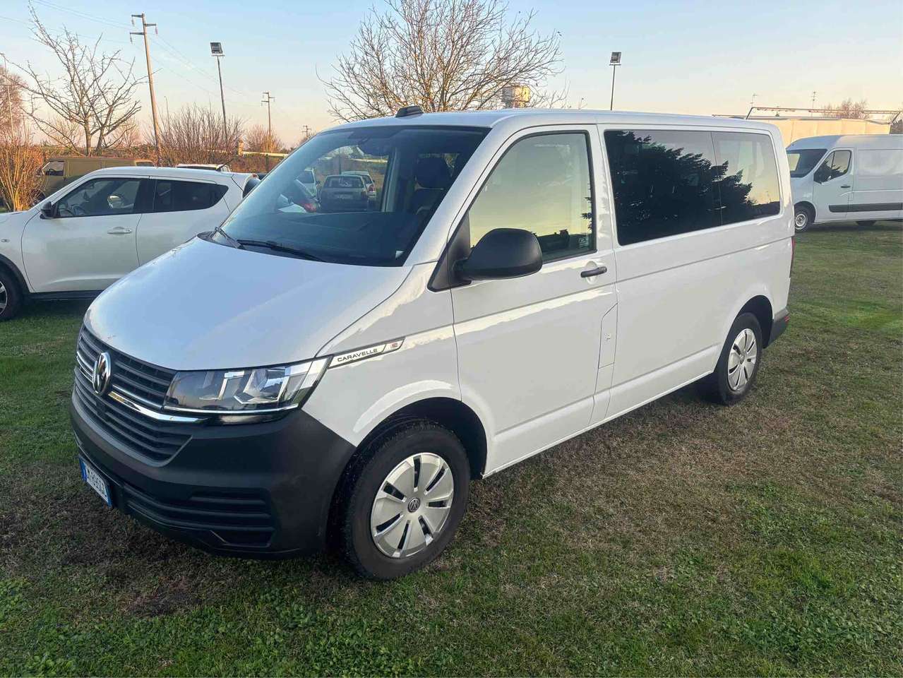 Volkswagen T6.1 Caravelle 2.0 TDI 110 CV TRENDLINE - CARAVELLE - KOMBI