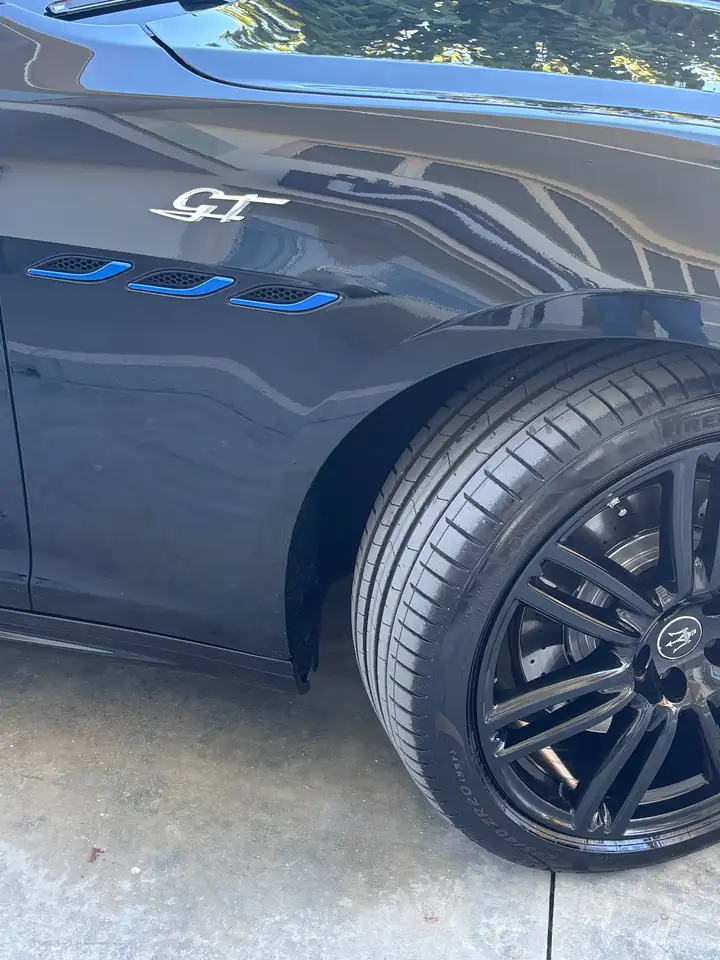 Maserati Ghibli 2022 — фото 19
