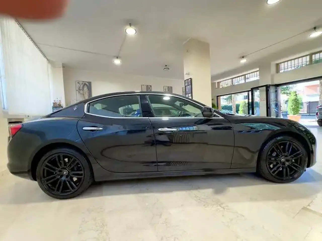Maserati Ghibli 2022 — фото 10