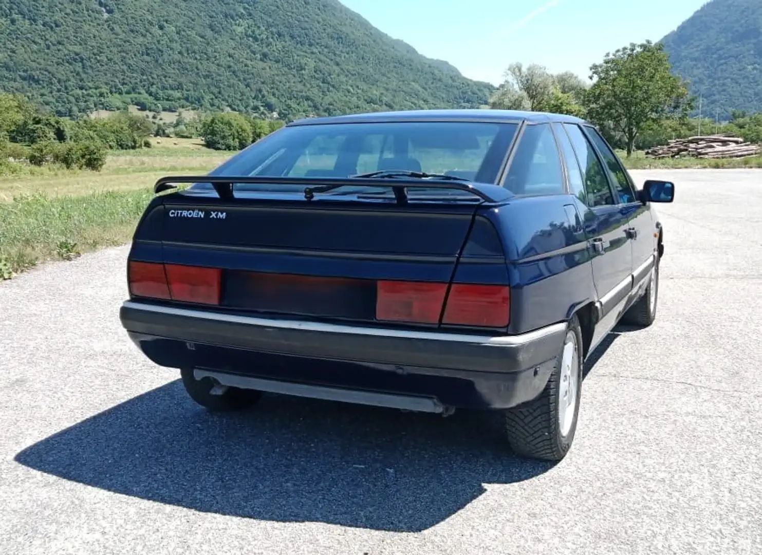 Citroen XM XM 2.0i auto cat. Blau - 2