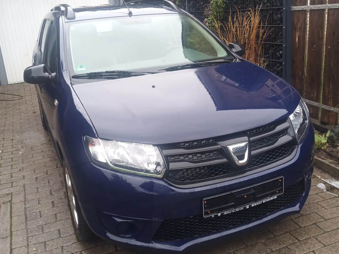 Dacia Logan Logan MCV 1.2 16V LPG 75 Blau - 1