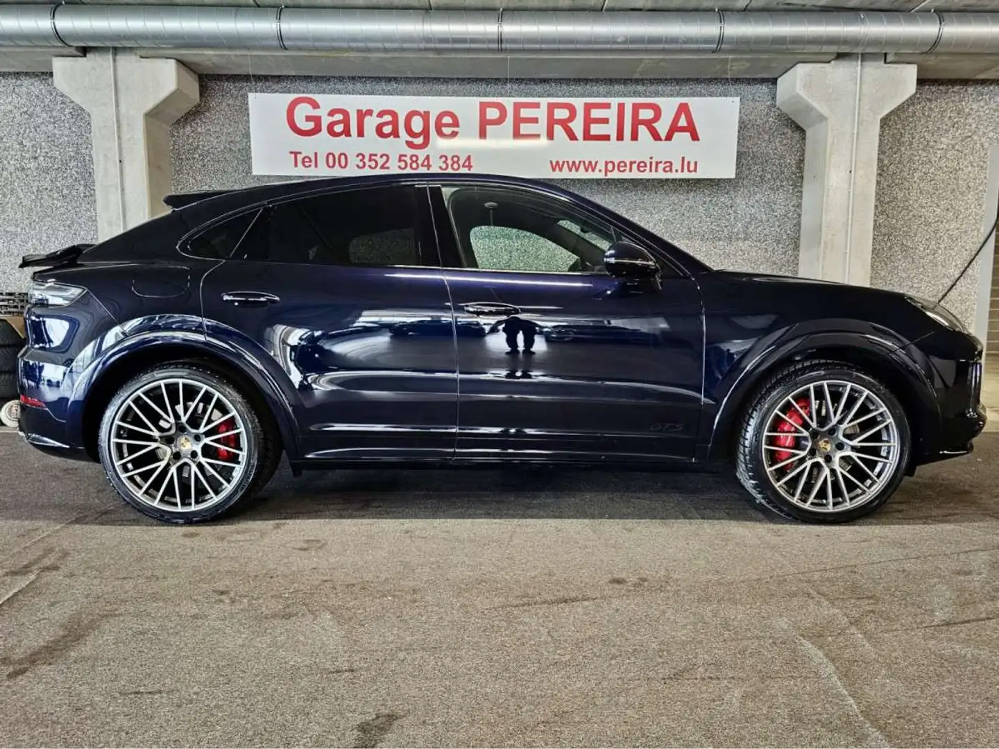 Porsche Cayenne COUPE 4.0 V8 GTS PACK CHRONO BOSE PANO CUIR NAVI Noir - 2