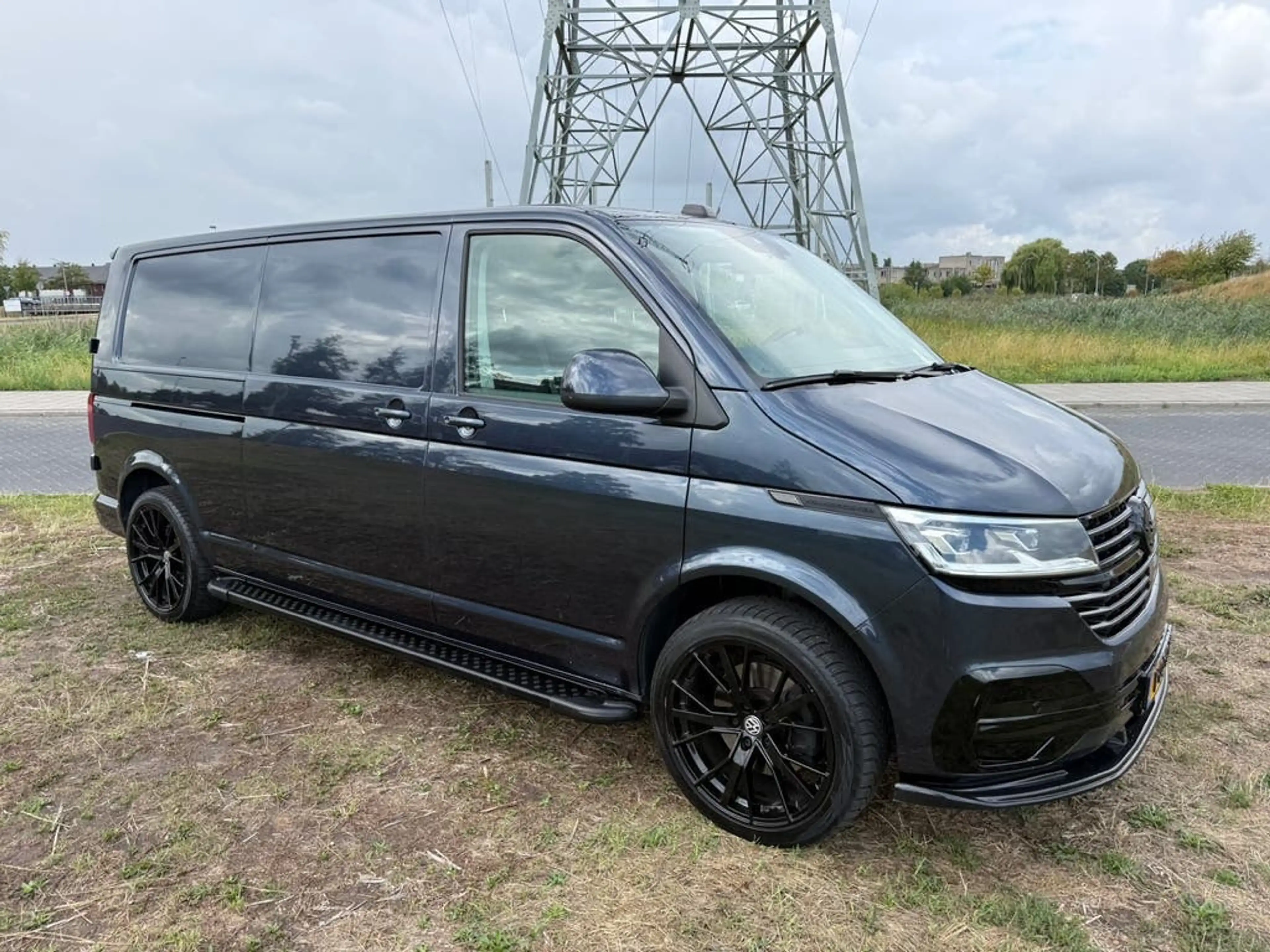 Volkswagen Transporter 2.0 TDI L2H1 — photo 13