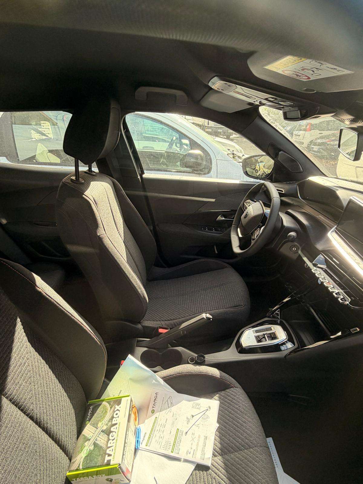 Peugeot 2008 - Immagine 5