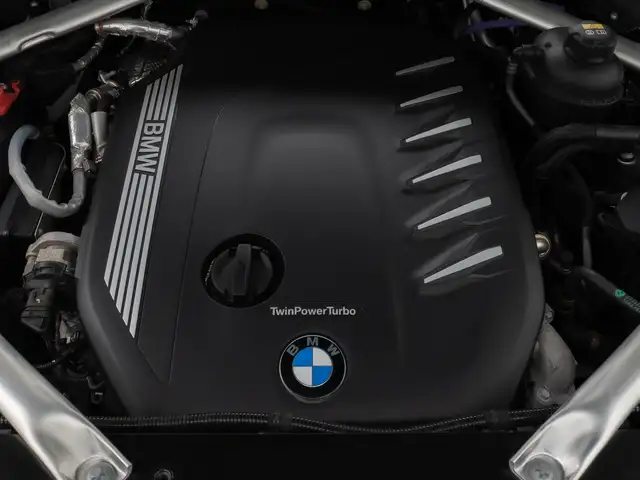 BMW X7 view 14
