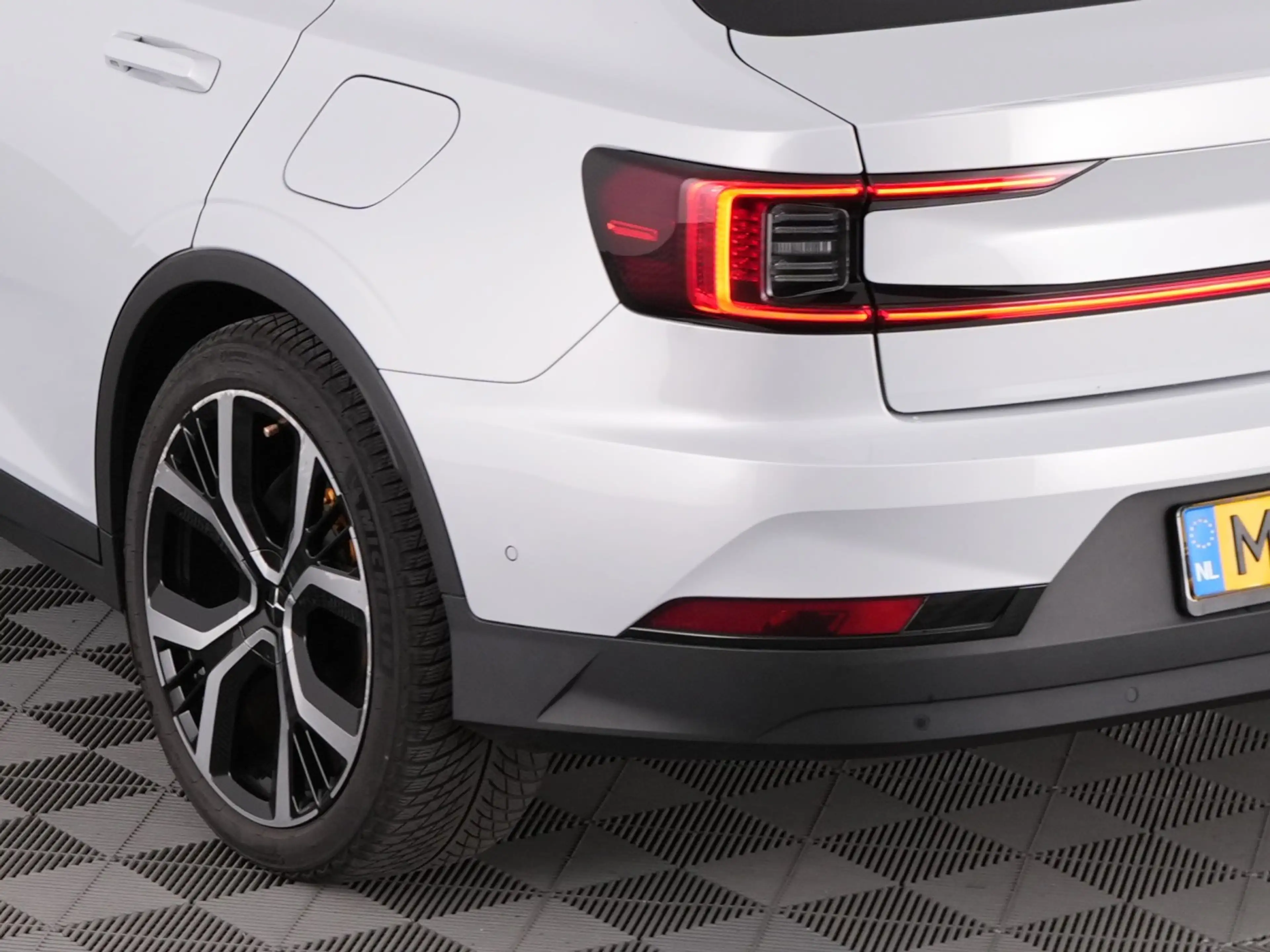 Polestar 2 Long Range Dual motor 78 kWh *PERFORMANCE PACK* SO — photo 13