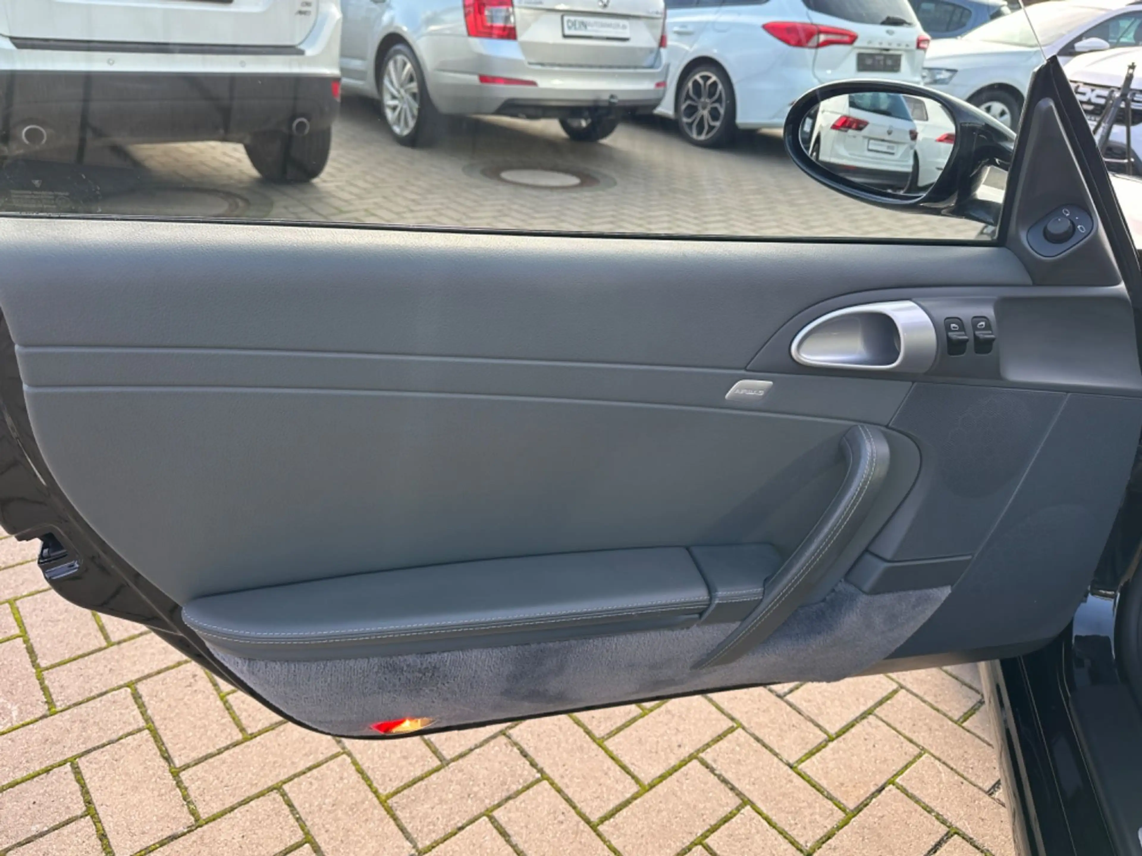 Porsche 911 Carrera Coupe *Schiebedach*Navi* — photo 13