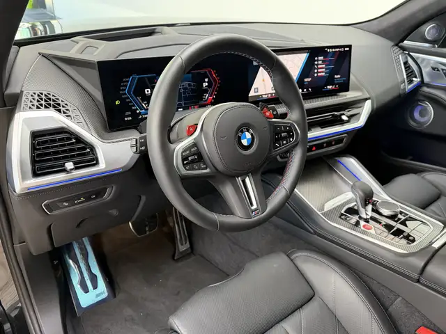 BMW XM view 8