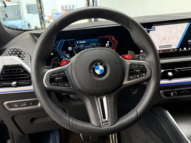 BMW XM view 9