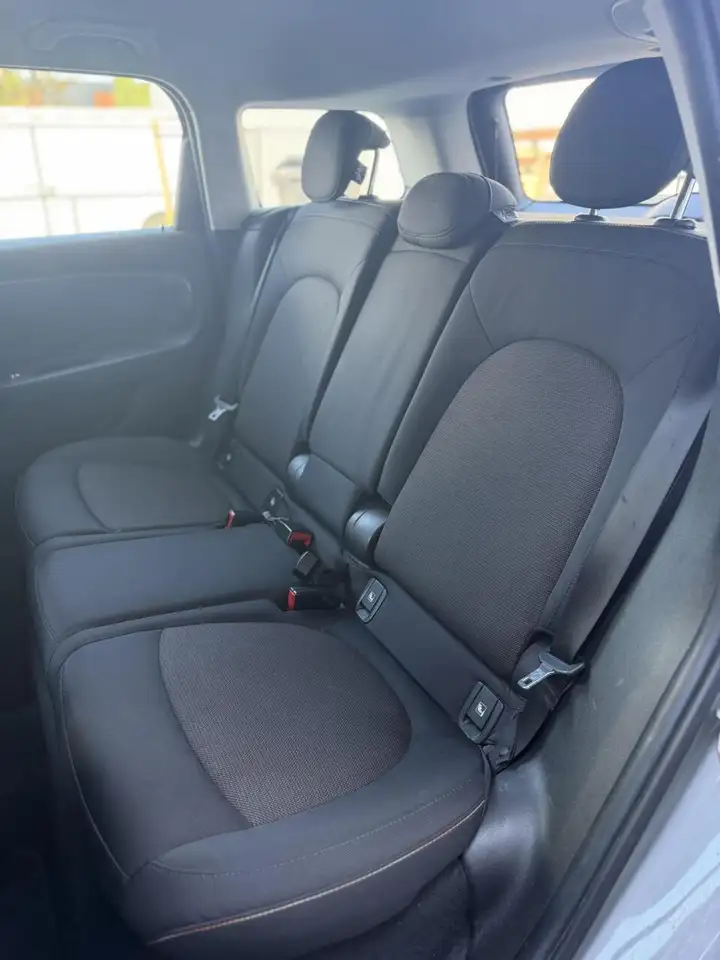 MINI Cooper SE Countryman Cooper 5 portes — photo 12 sur 24