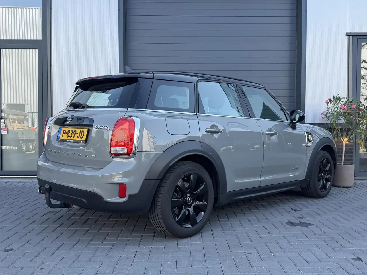 MINI Cooper SE Countryman Cooper 5 portes — photo 7 sur 24