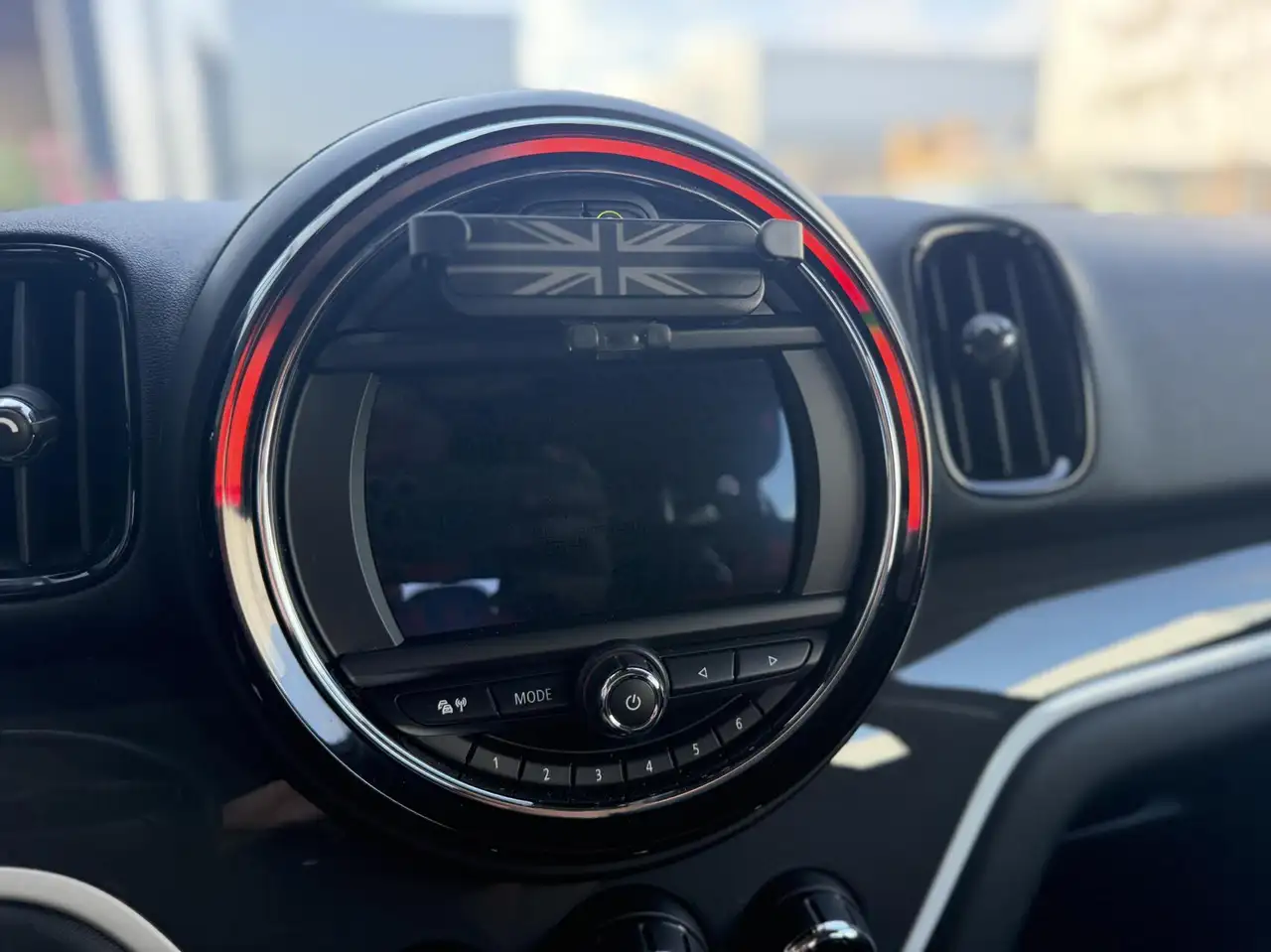 MINI Cooper SE Countryman Cooper 5 portes — photo 18 sur 24