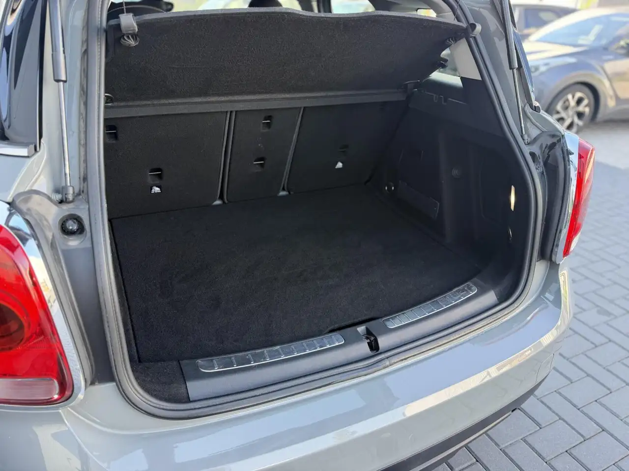 MINI Cooper SE Countryman Cooper 5 portes — photo 11 sur 24