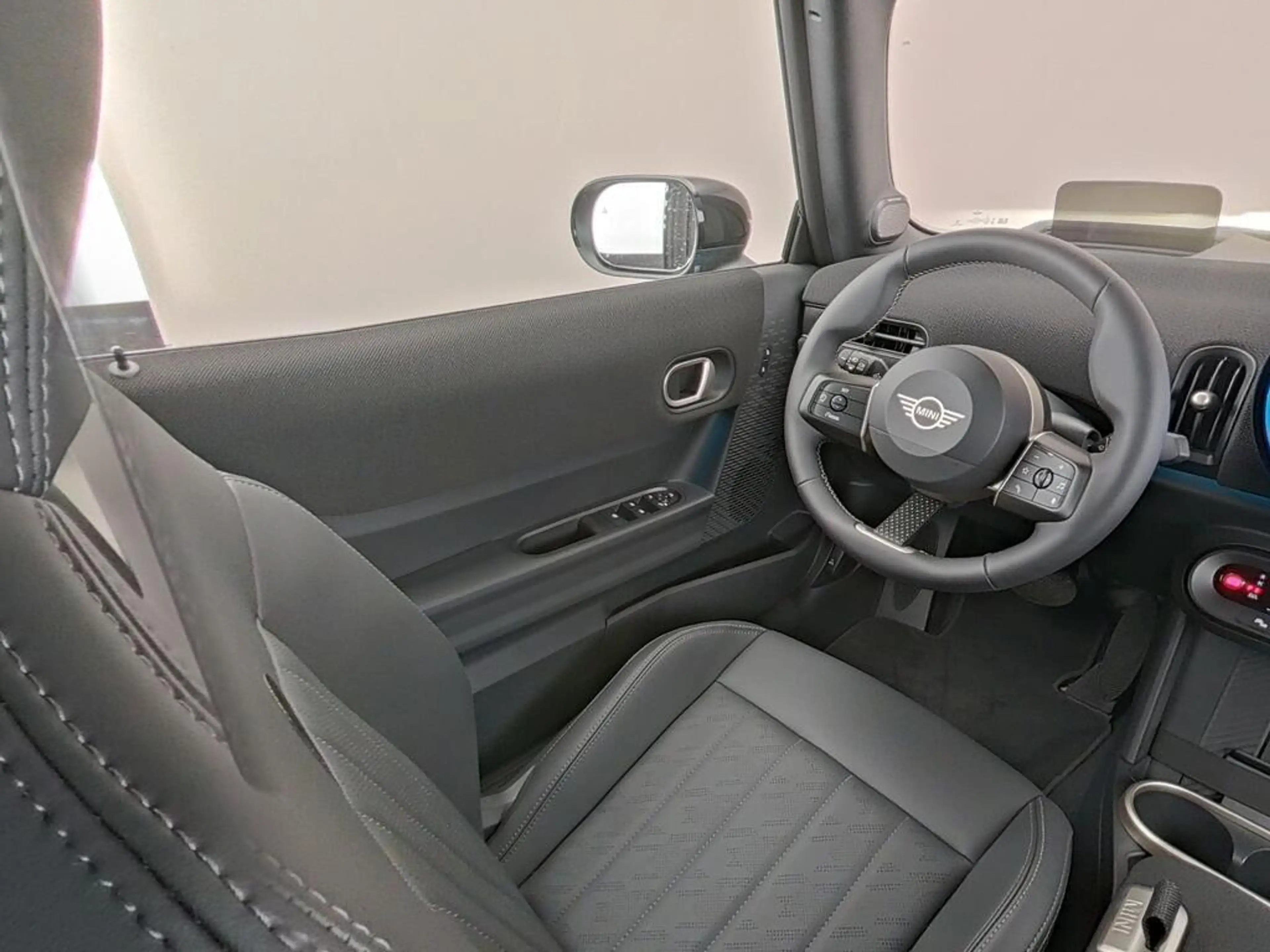 MINI Cooper C Cabrio 2.0 Favoured XL — photo 4