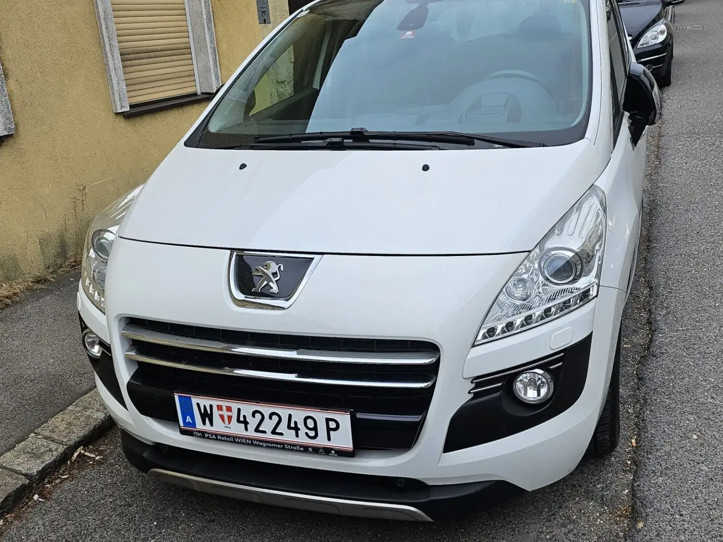 Peugeot 3008 Hybrid 104g ASG6 Weiß - 1