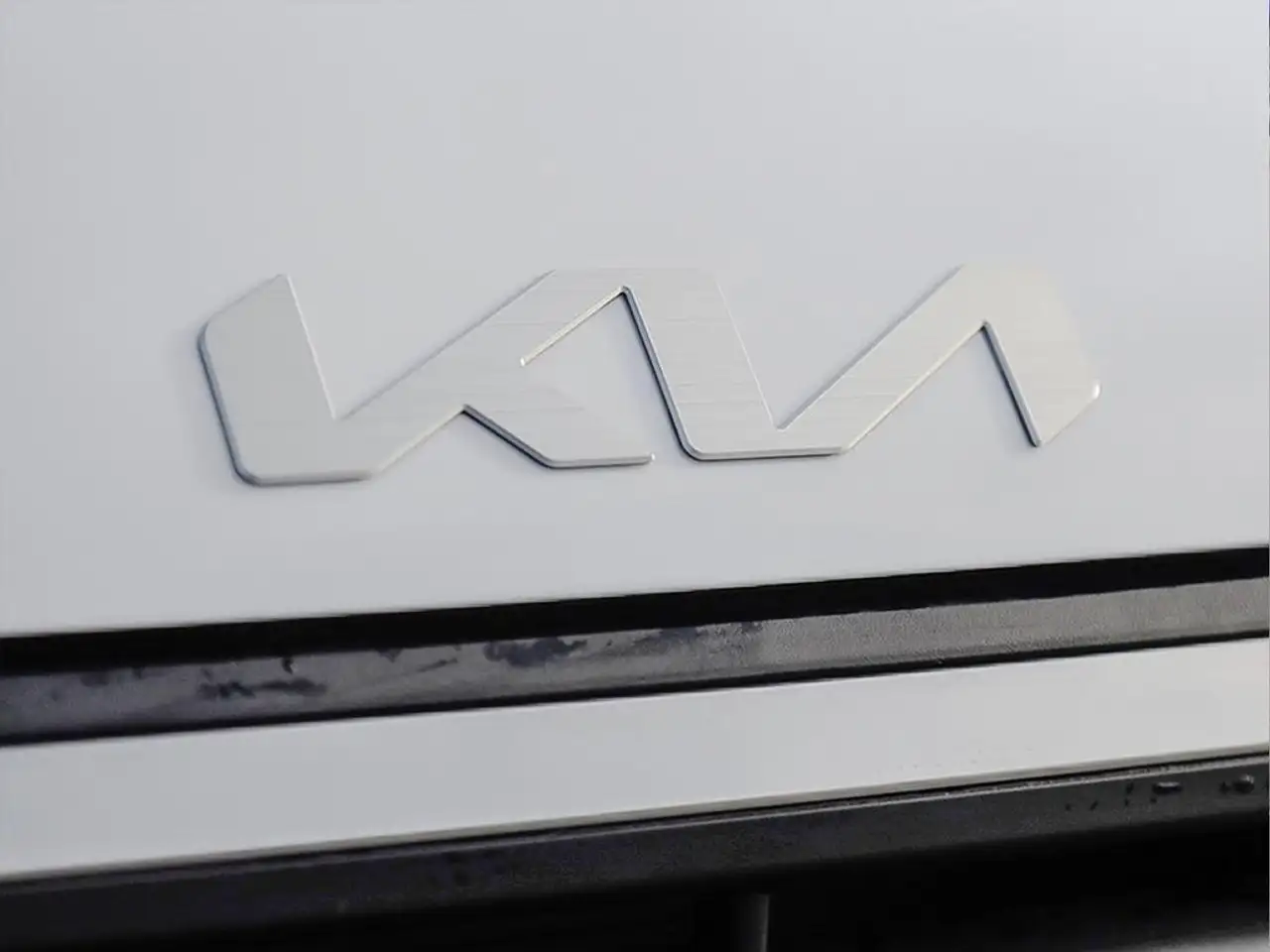Kia K4 снимка Kia K4