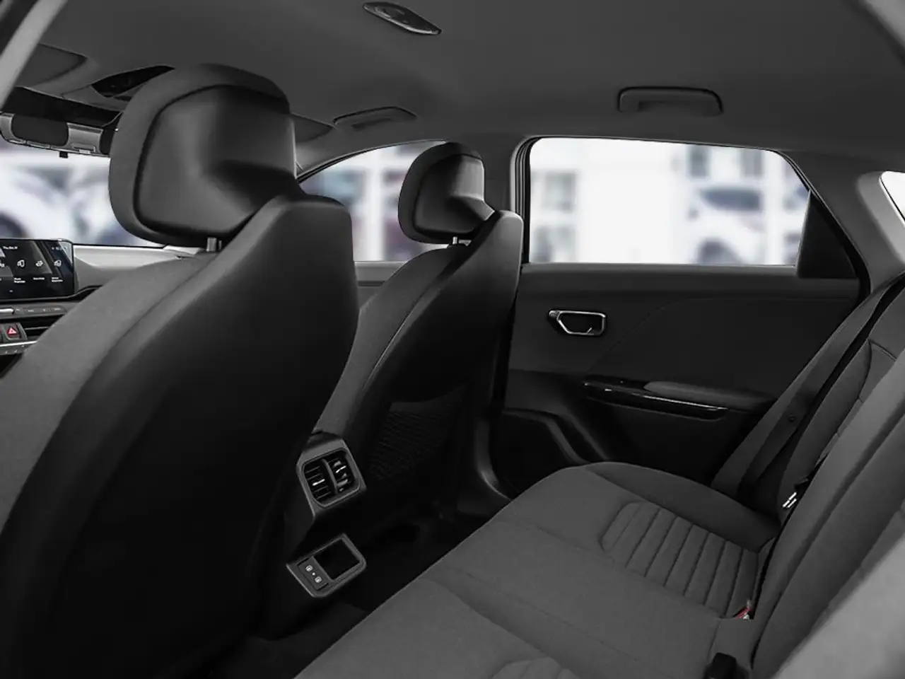 Kia K4 снимка Kia K4