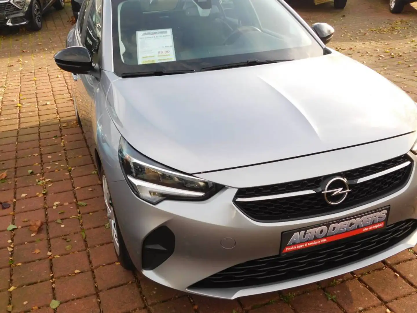 Opel Corsa Opel 1.2 AT 8G Edition Plateado - 1