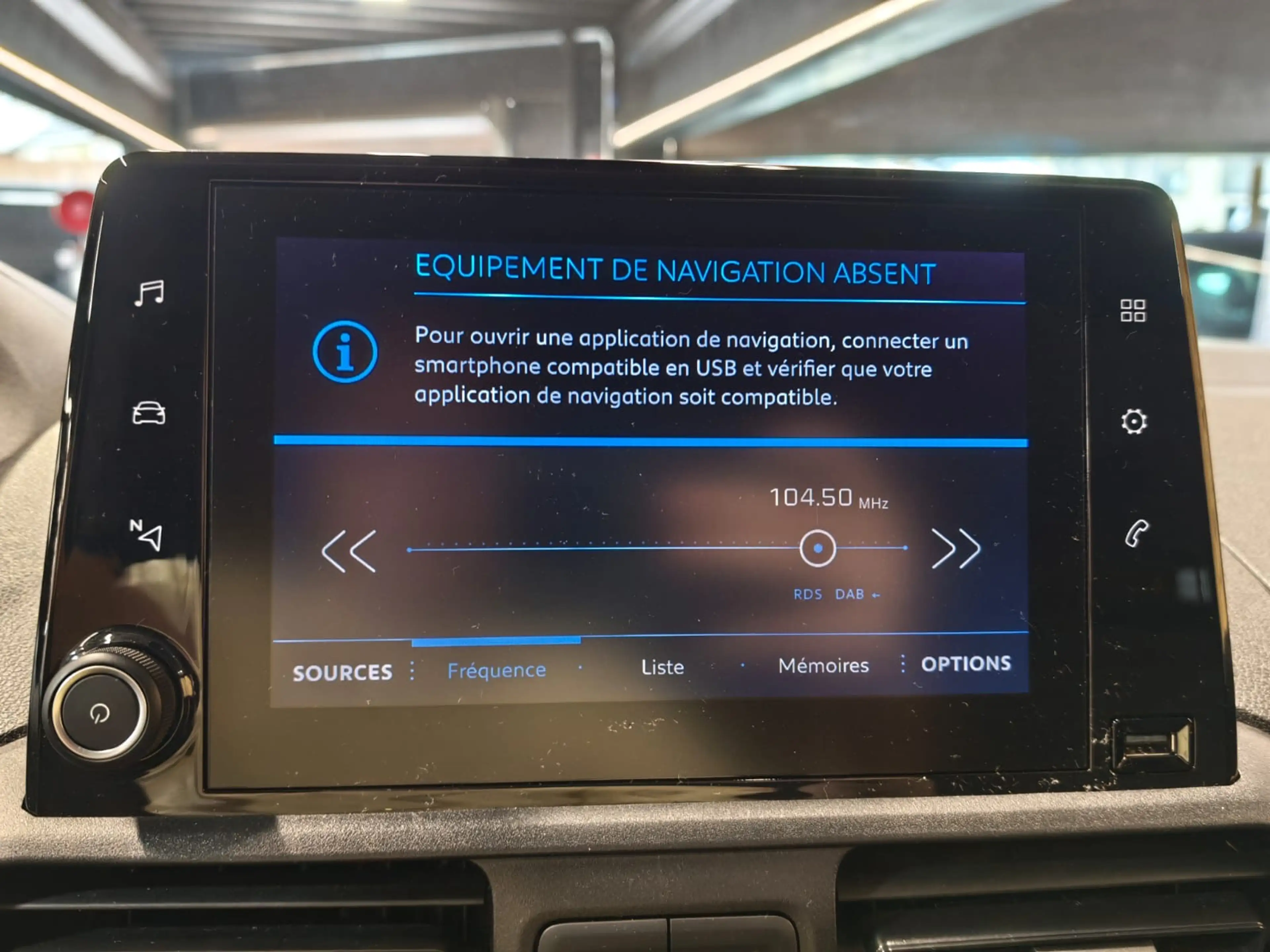 Peugeot Partner 1.5BLUEHDI UTILITAIRE ** GARANTIE 12 MOIS** — photo 11