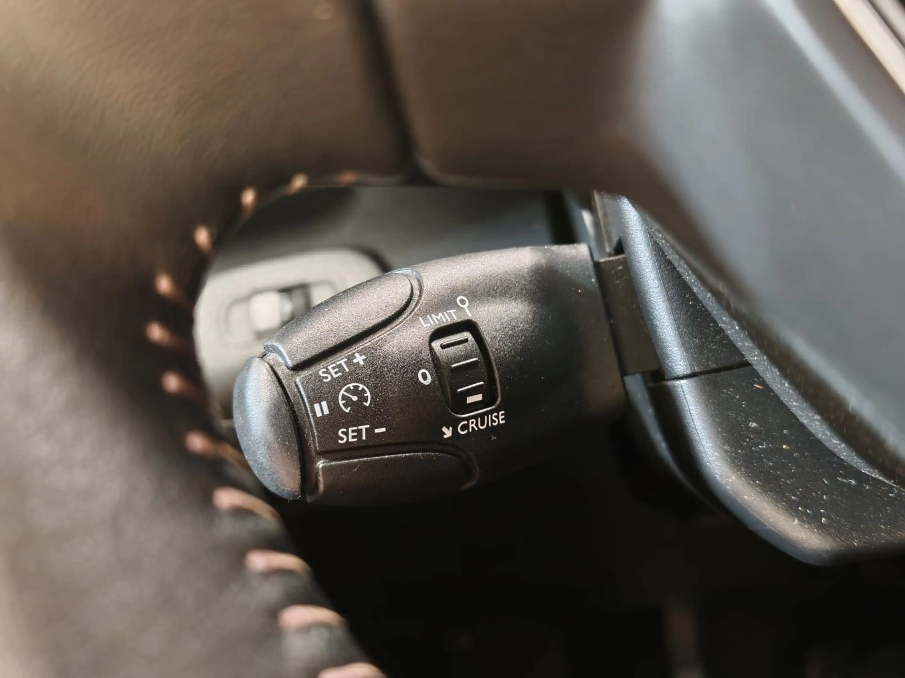Peugeot Partner 1.5BLUEHDI UTILITAIRE ** GARANTIE 12 MOIS** — photo 15