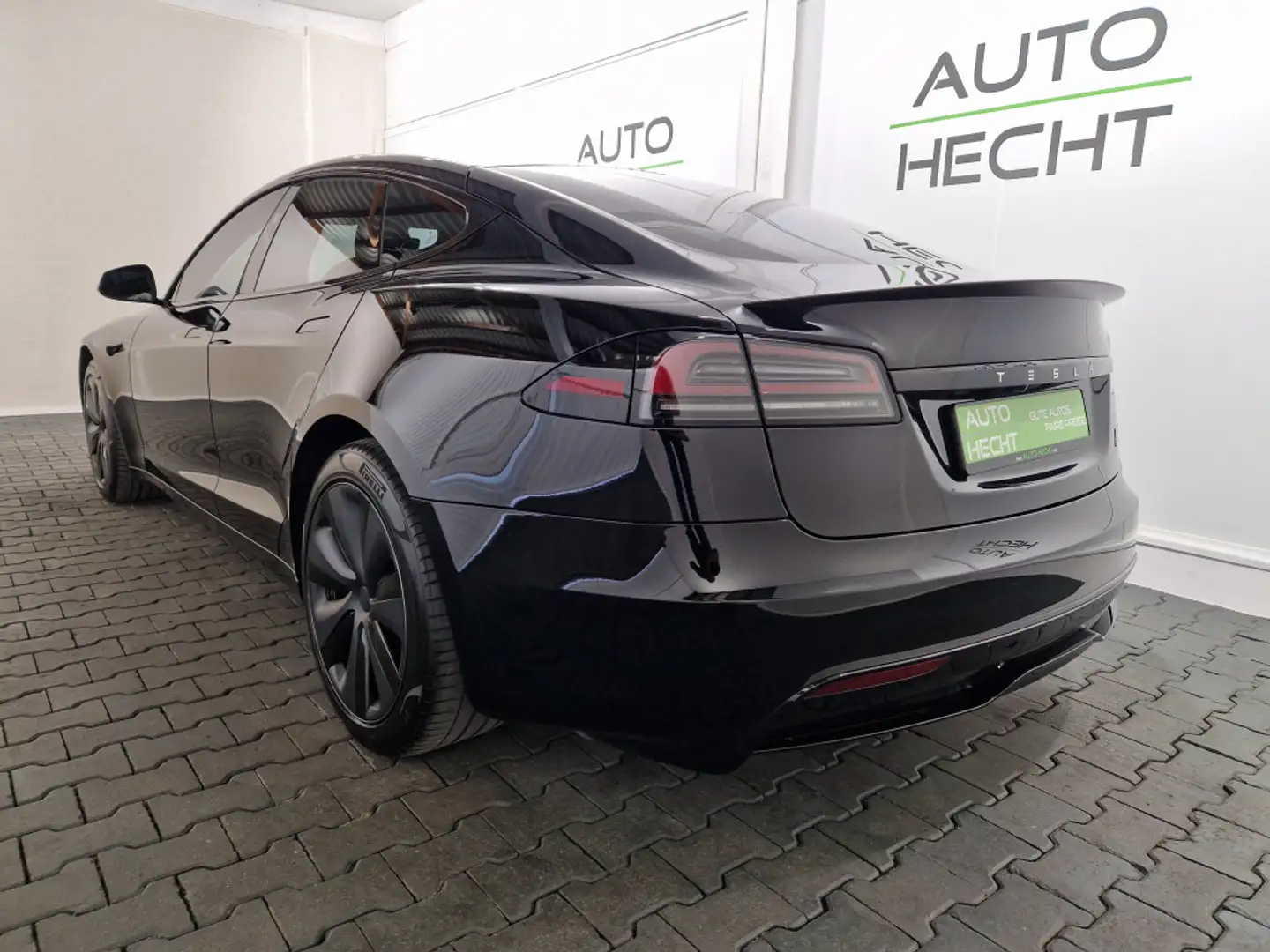 Tesla Model S Plaid Autopilot, Yoke, Luftfeder, Panorama Schwarz - 2