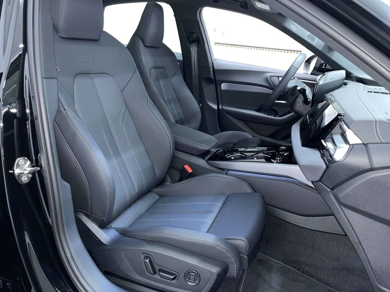 2025 Audi A5 thumb 33