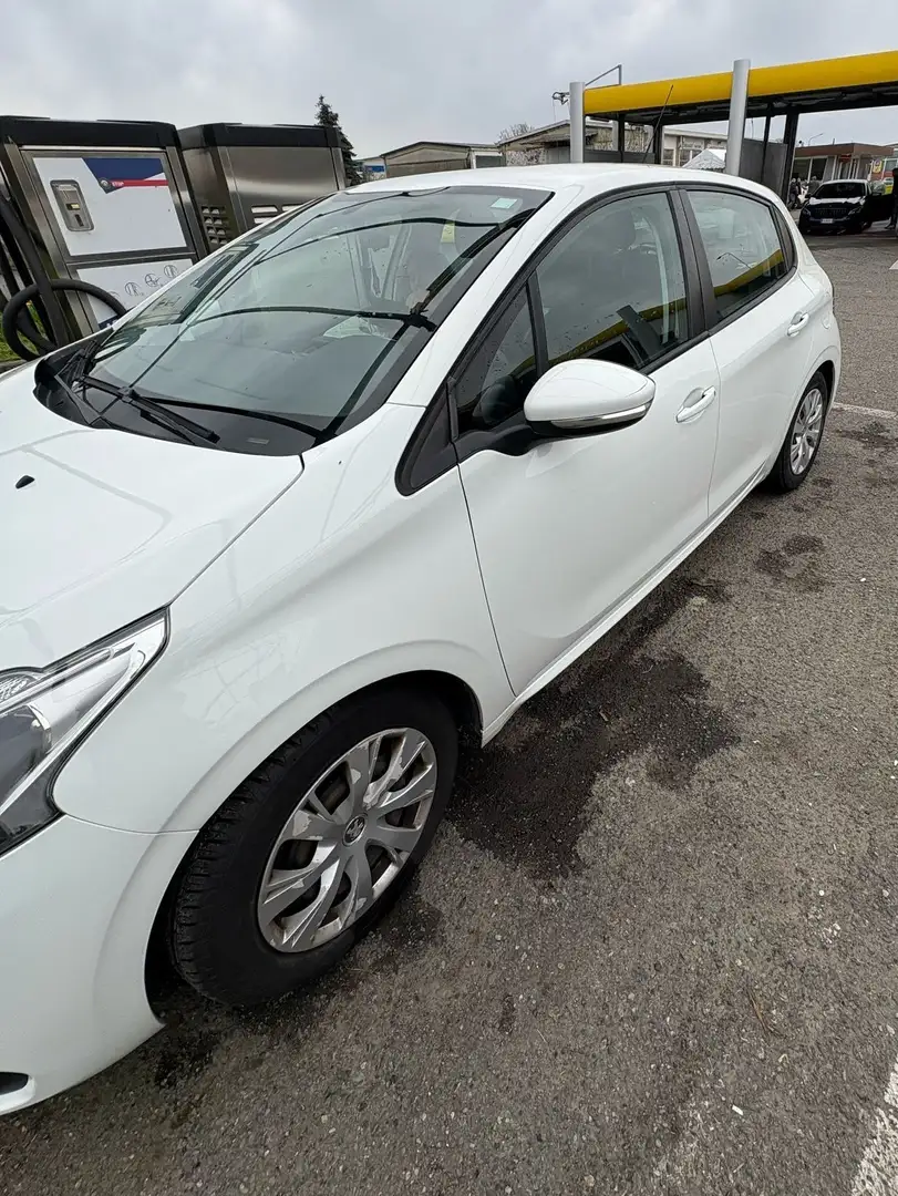 Peugeot 208 5p 1.2 puretech Allure 82cv - 2