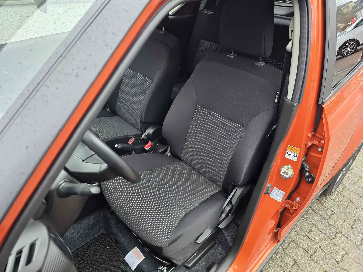Suzuki Ignis 1.2 SHVS HYBRID COMFORT*KLIMA*KAMERA*8xALU*LED* Oranje - 2