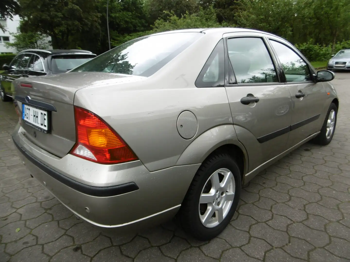 Ford Focus 1.6 Trend Klima Allwetterreifen Beige - 2