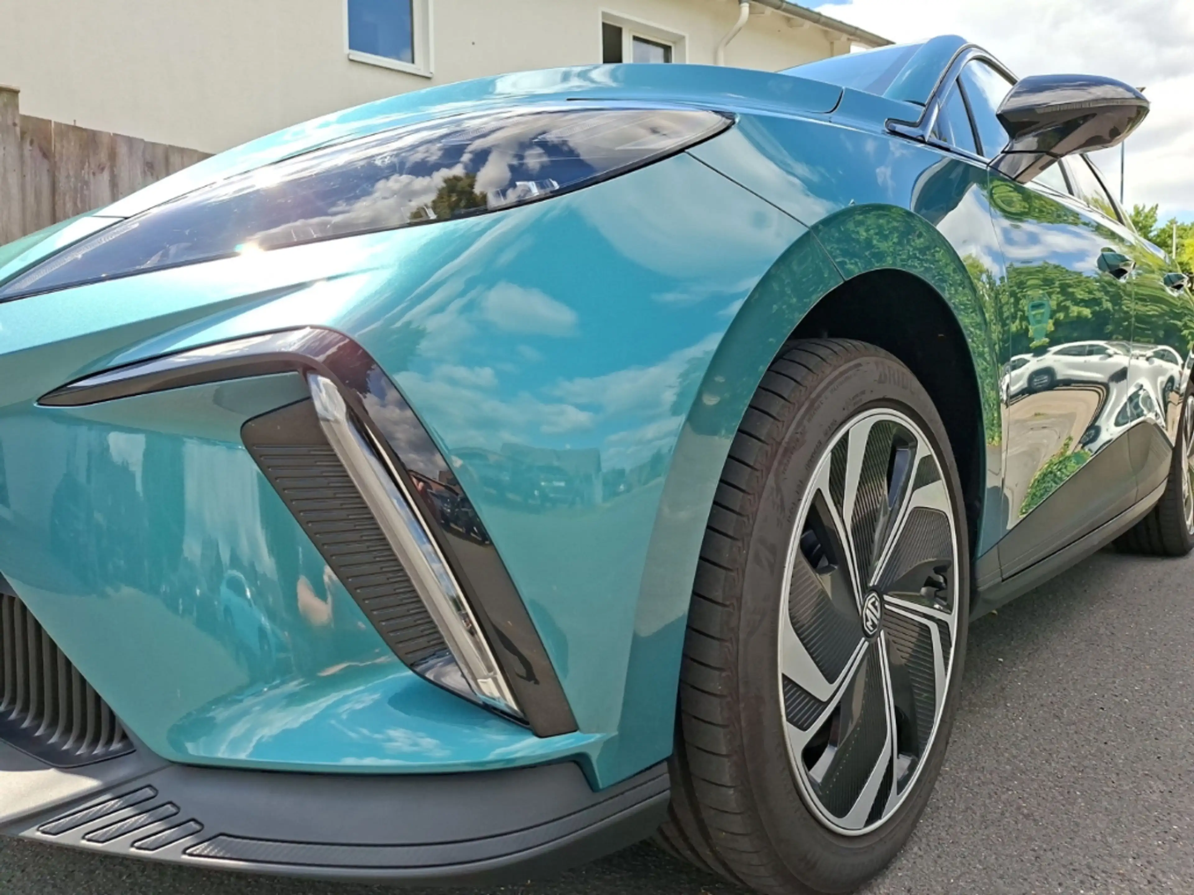 MG MG4 Premium EV 64 kW 360 Kamera LED ACC SHZ LenkradHZ — photo 7