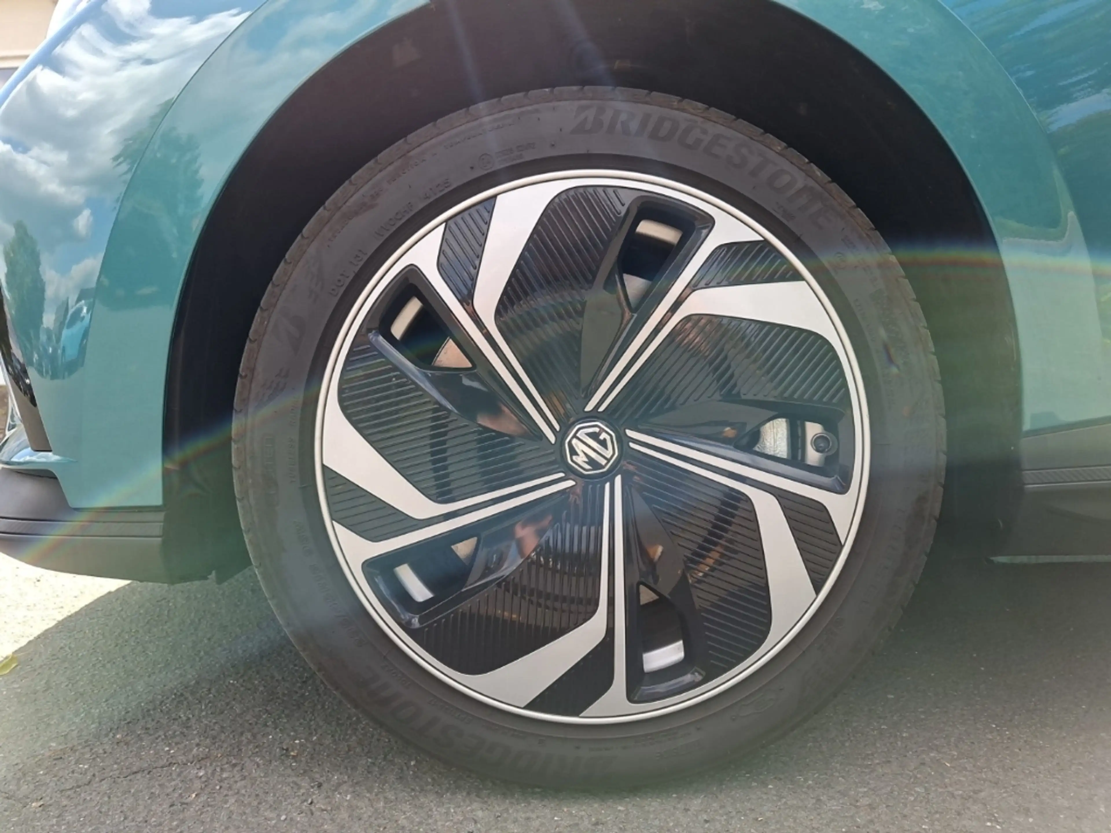 MG MG4 Premium EV 64 kW 360 Kamera LED ACC SHZ LenkradHZ — photo 8