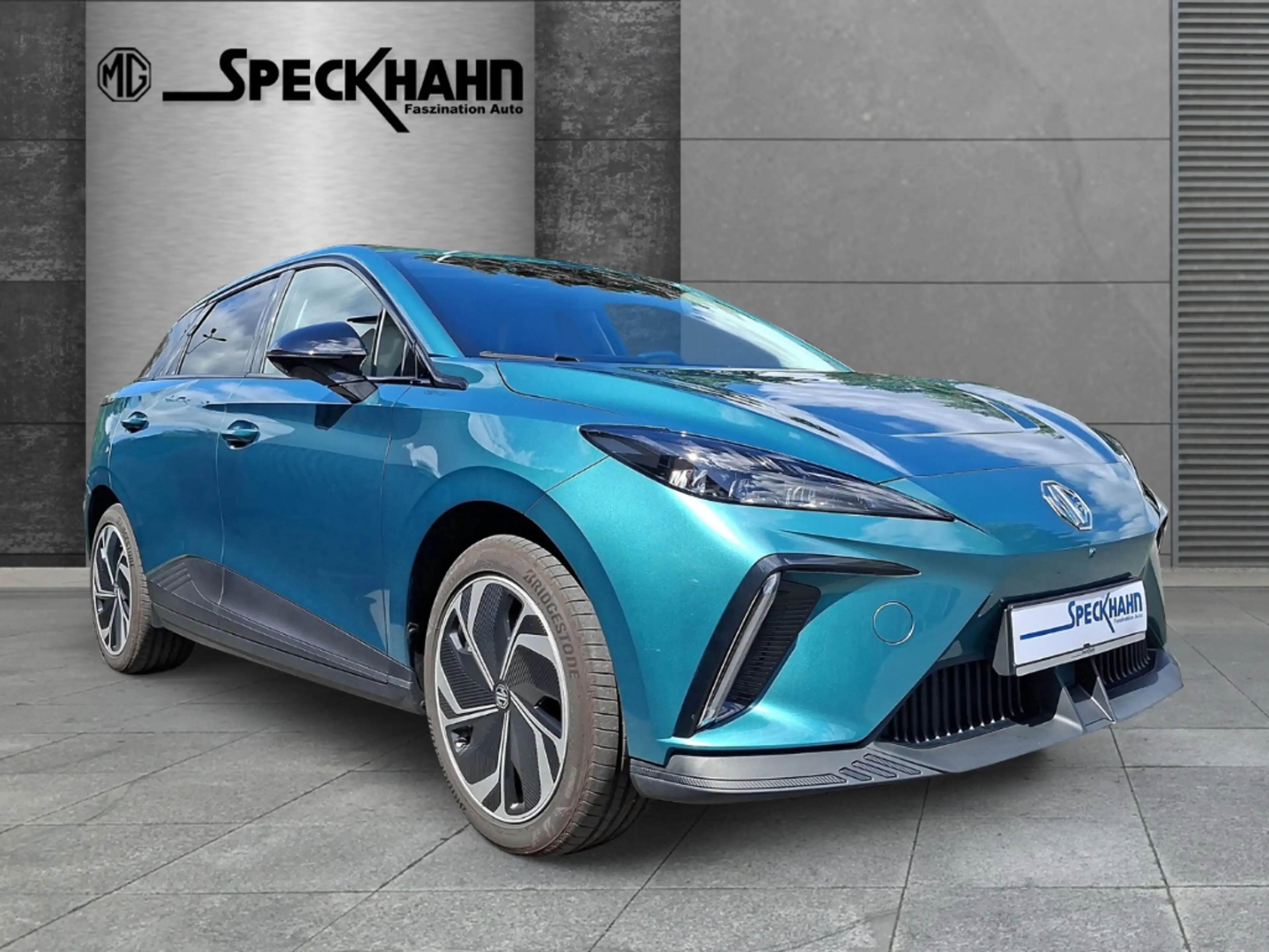 MG MG4 Premium EV 64 kW 360 Kamera LED ACC SHZ LenkradHZ — photo 5