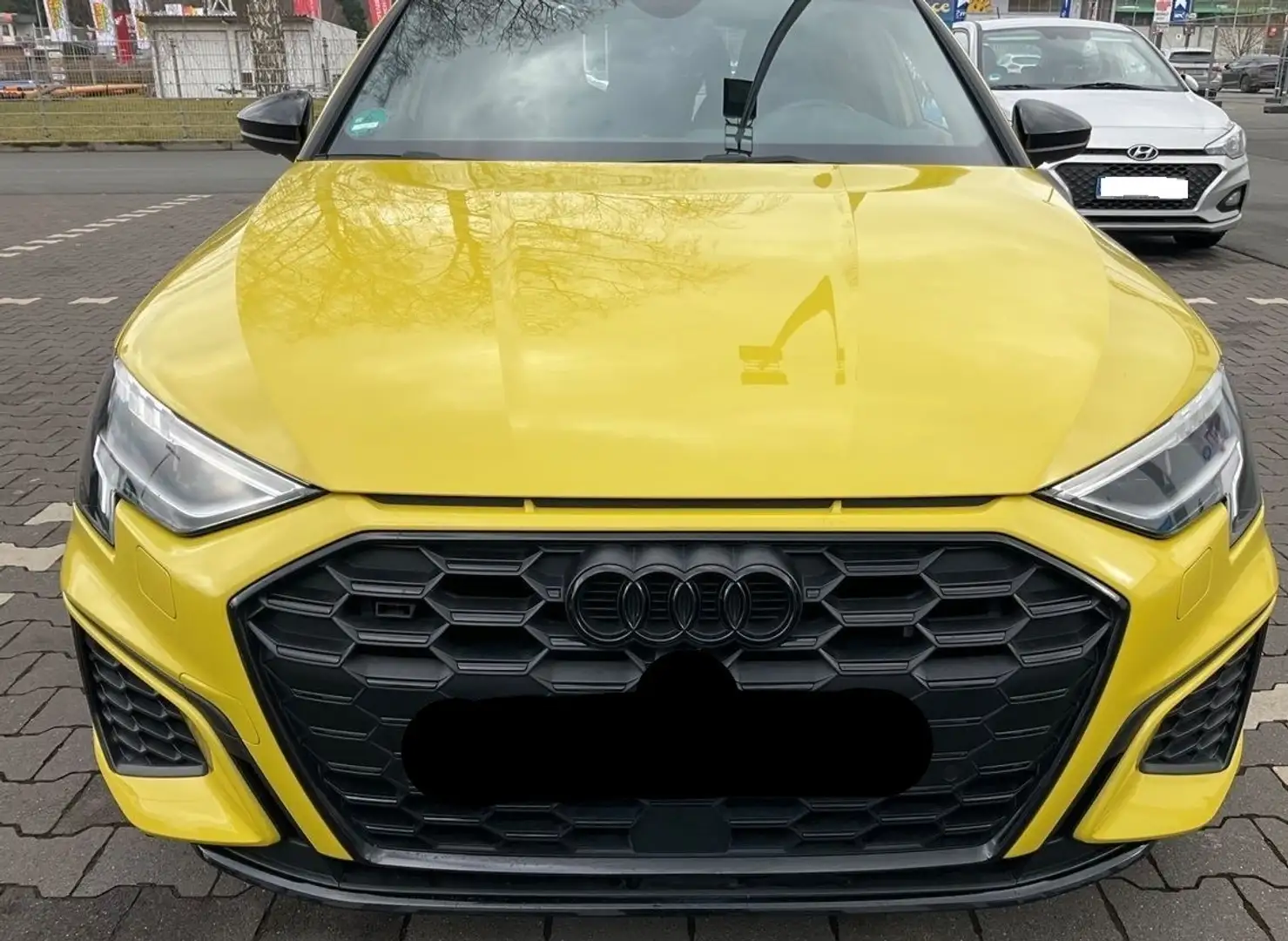 Audi S3 TFSI Sportback quattro S tronic Giallo - 1
