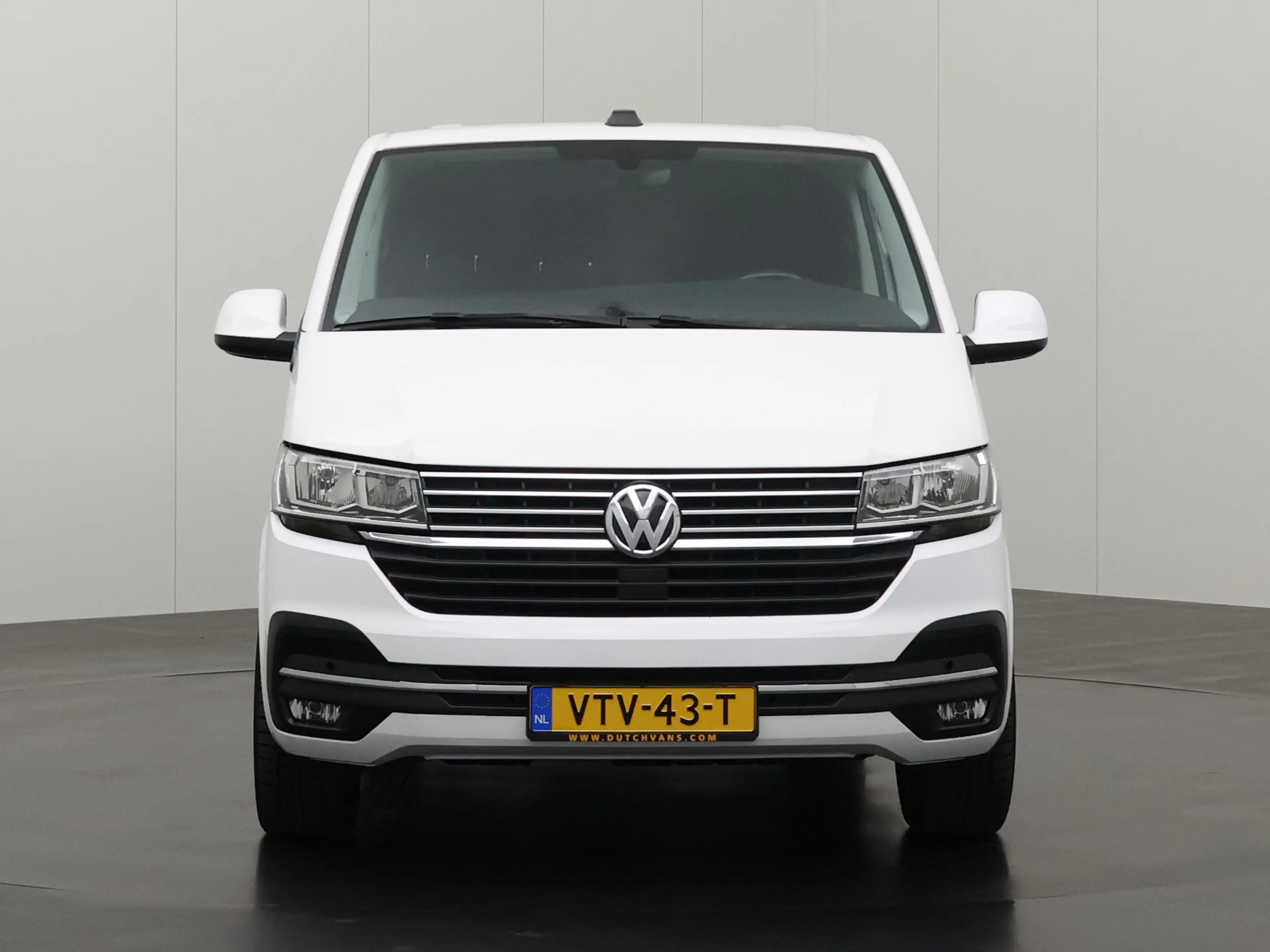 Volkswagen T6.1 Transporter 2.0TDI Lang | Imperiaal | Trekhaak | Multimedia | — photo 10