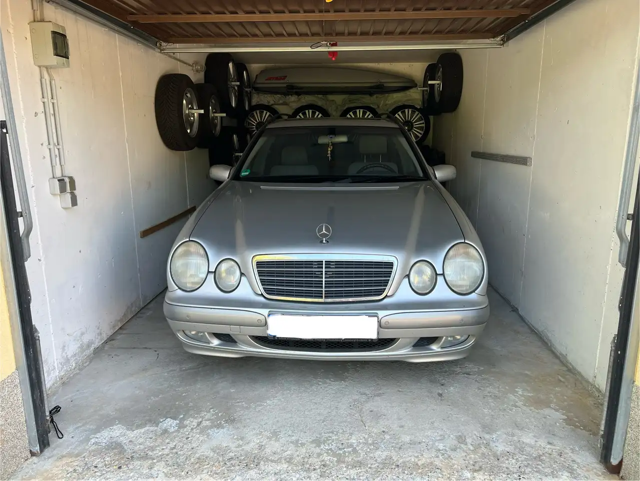 Mercedes-Benz E 220 T CDI Classic, foto 3