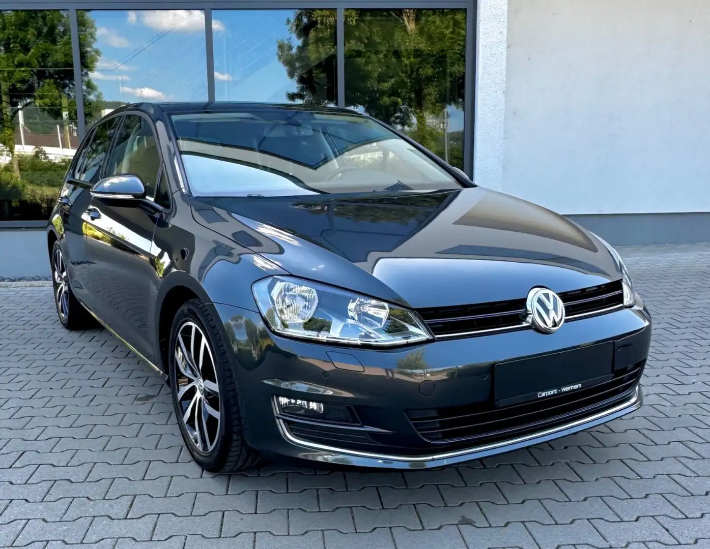 Volkswagen Golf VII Allstar BMT*PANO*SHZ*TEL*TEMP*17"R-LINE Gris - 2