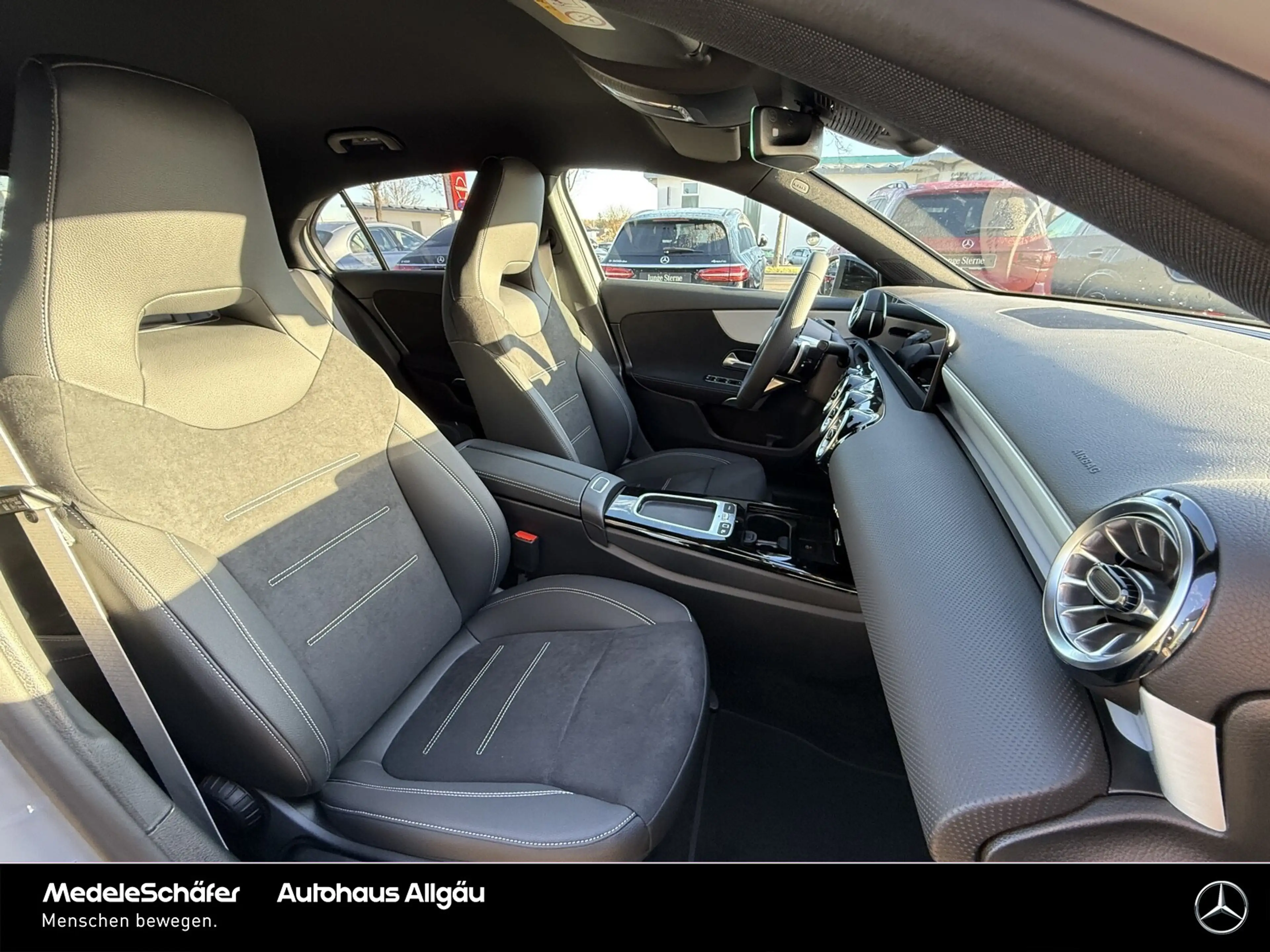 Mercedes-Benz A 180 A 180 AMG Night AHK KeylessGo Kam EasyPack Sport — photo 8